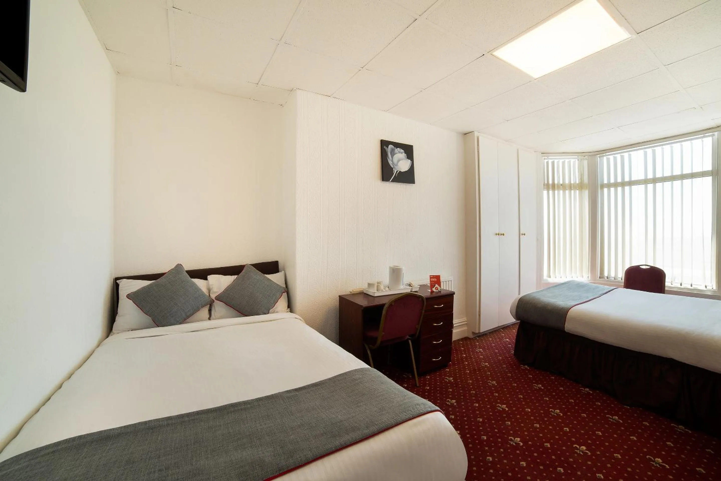 Bedroom in OYO The Golden Cheval Hotel