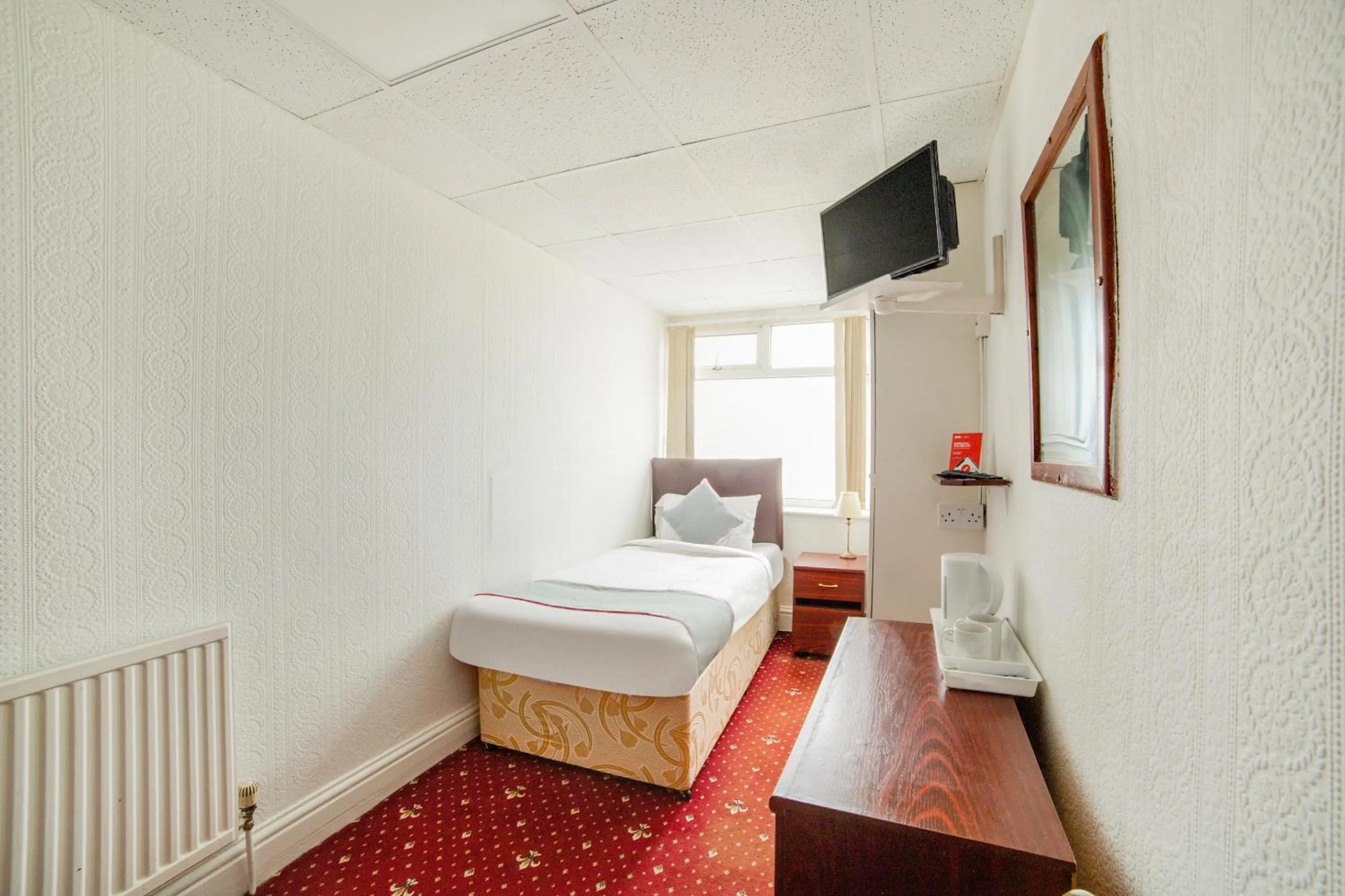 Standard Twin Room with Sea View in OYO The Golden Cheval Hotel