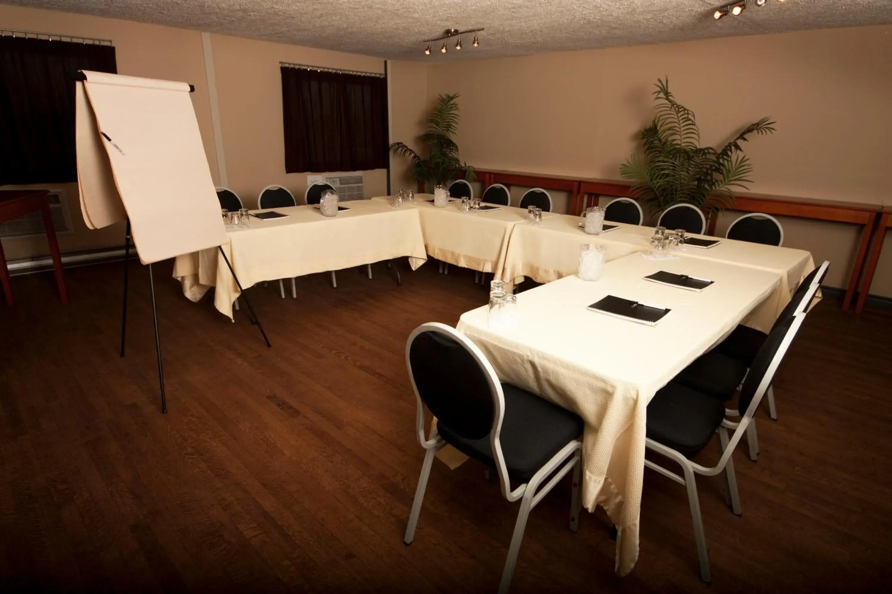 Meeting/conference room in Hotel L'Express