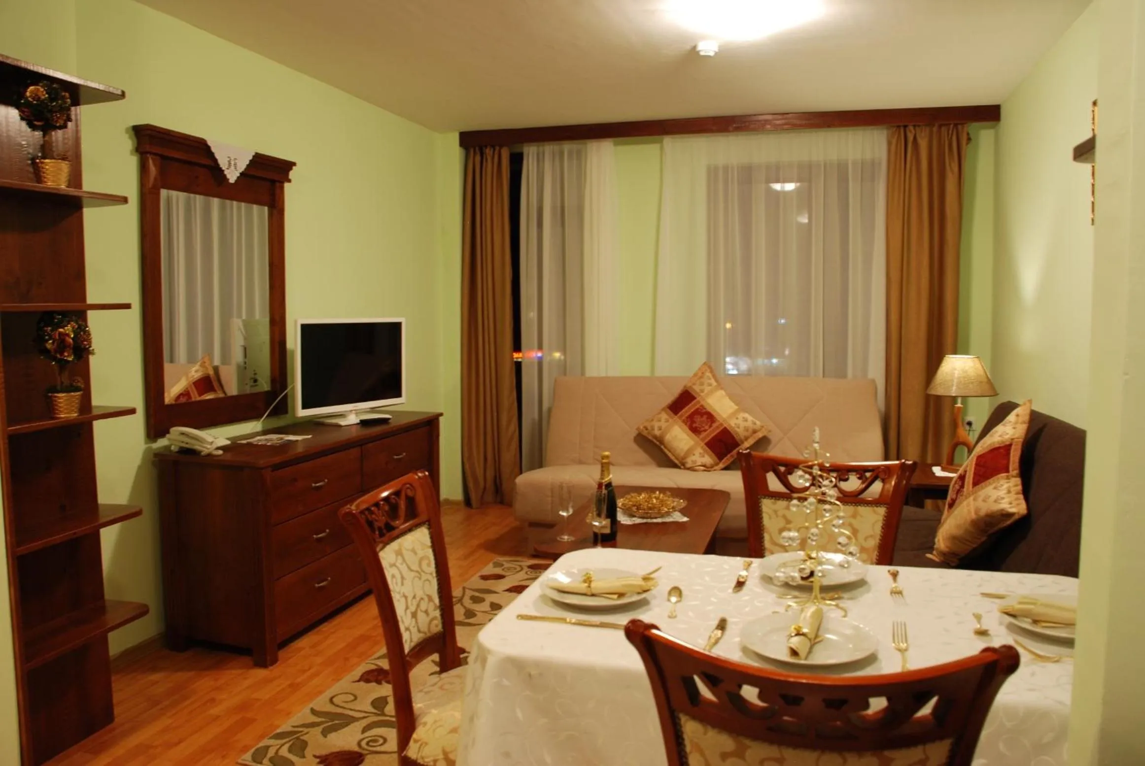 Living room in Elegant Lux Hotel