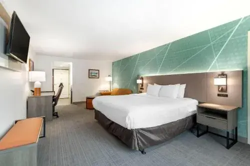 Comfort Inn & Suites Lake George Comfort Inn & Suites Lake George