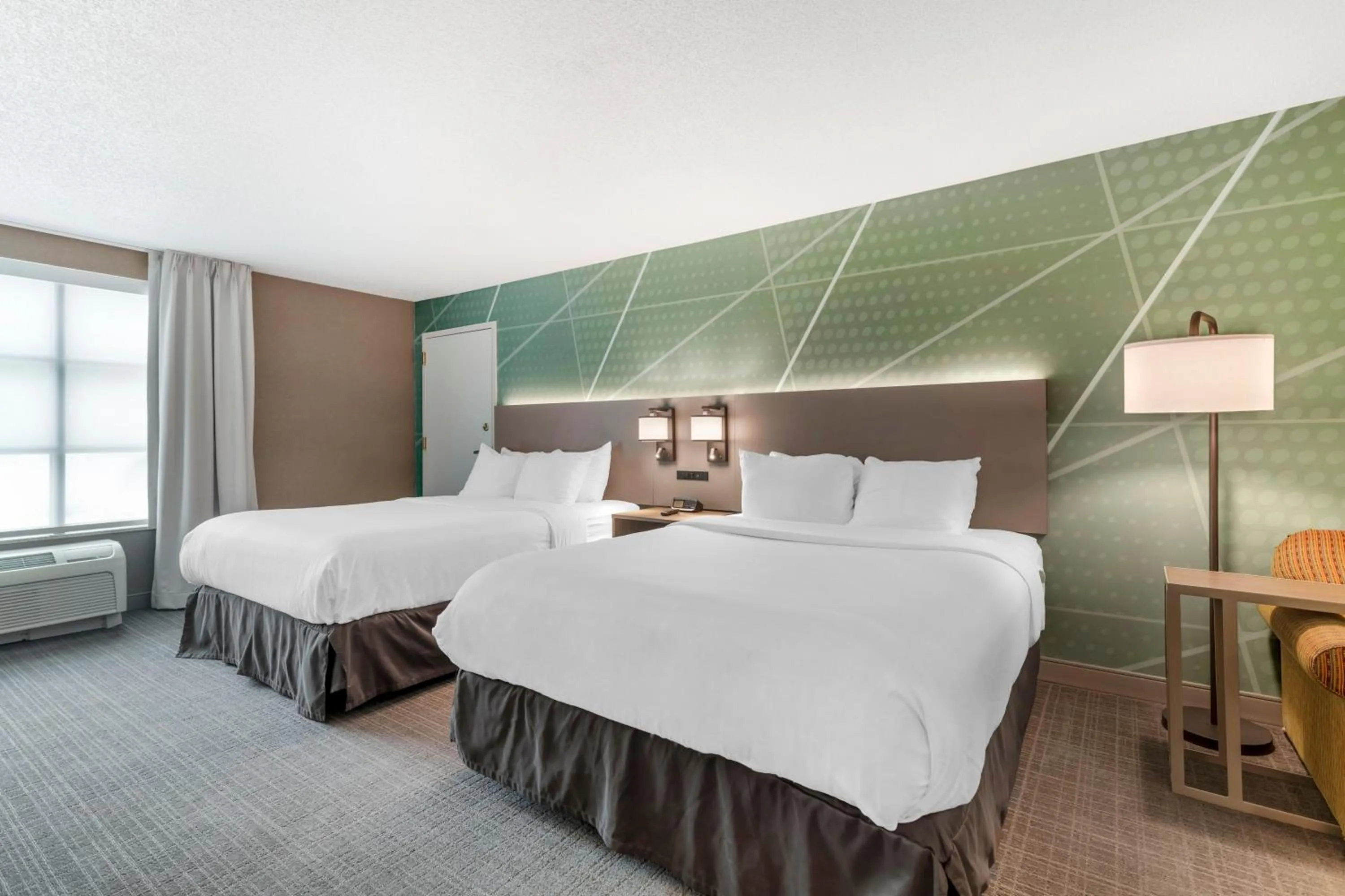 Family, Bed in Comfort Inn & Suites Lake George