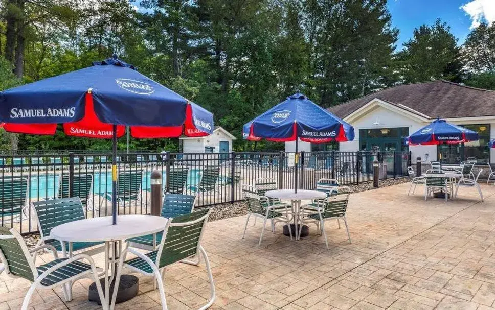 Swimming pool in Comfort Inn & Suites Lake George Swimming pool in Comfort Inn & Suites Lake George