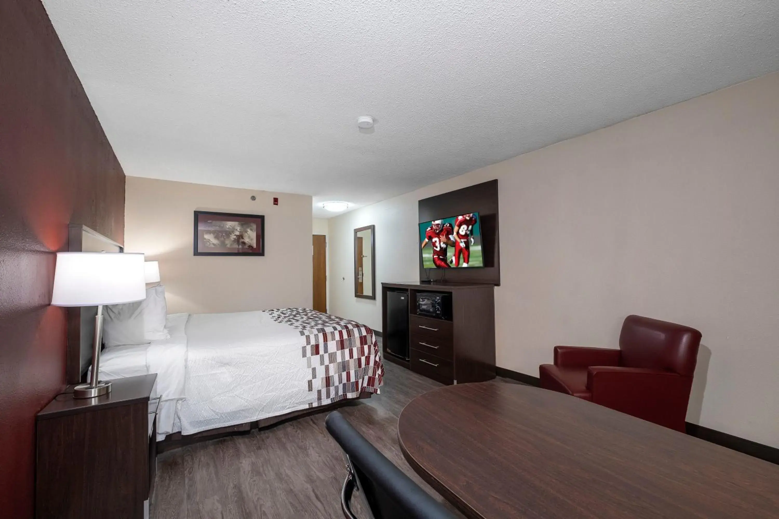 Bedroom, Bed in Red Roof Inn Prattville Bedroom, Bed in Red Roof Inn Prattville