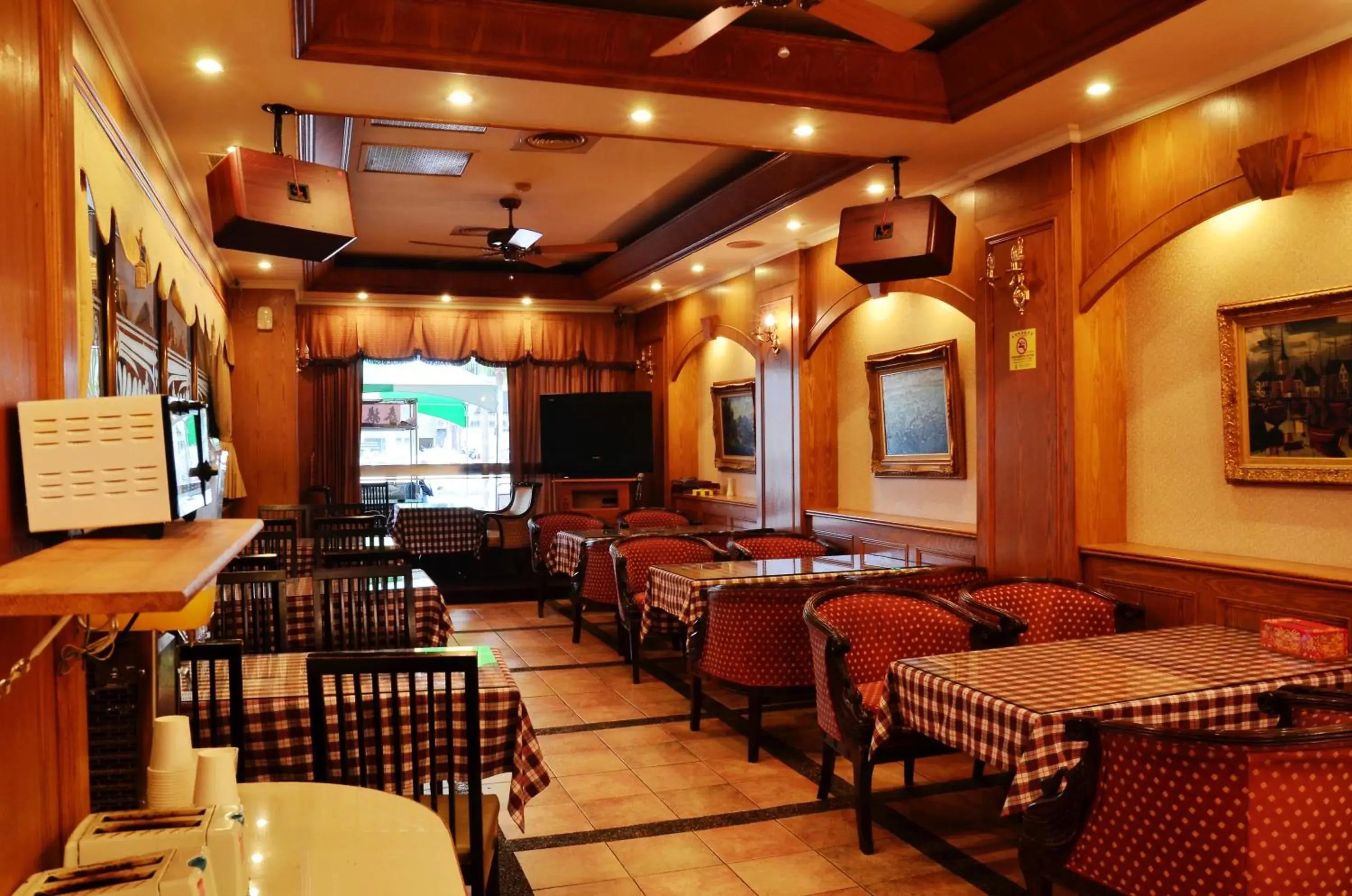 Restaurant/places to eat in Family Hotel - Linsen Restaurant/places to eat in Family Hotel - Linsen