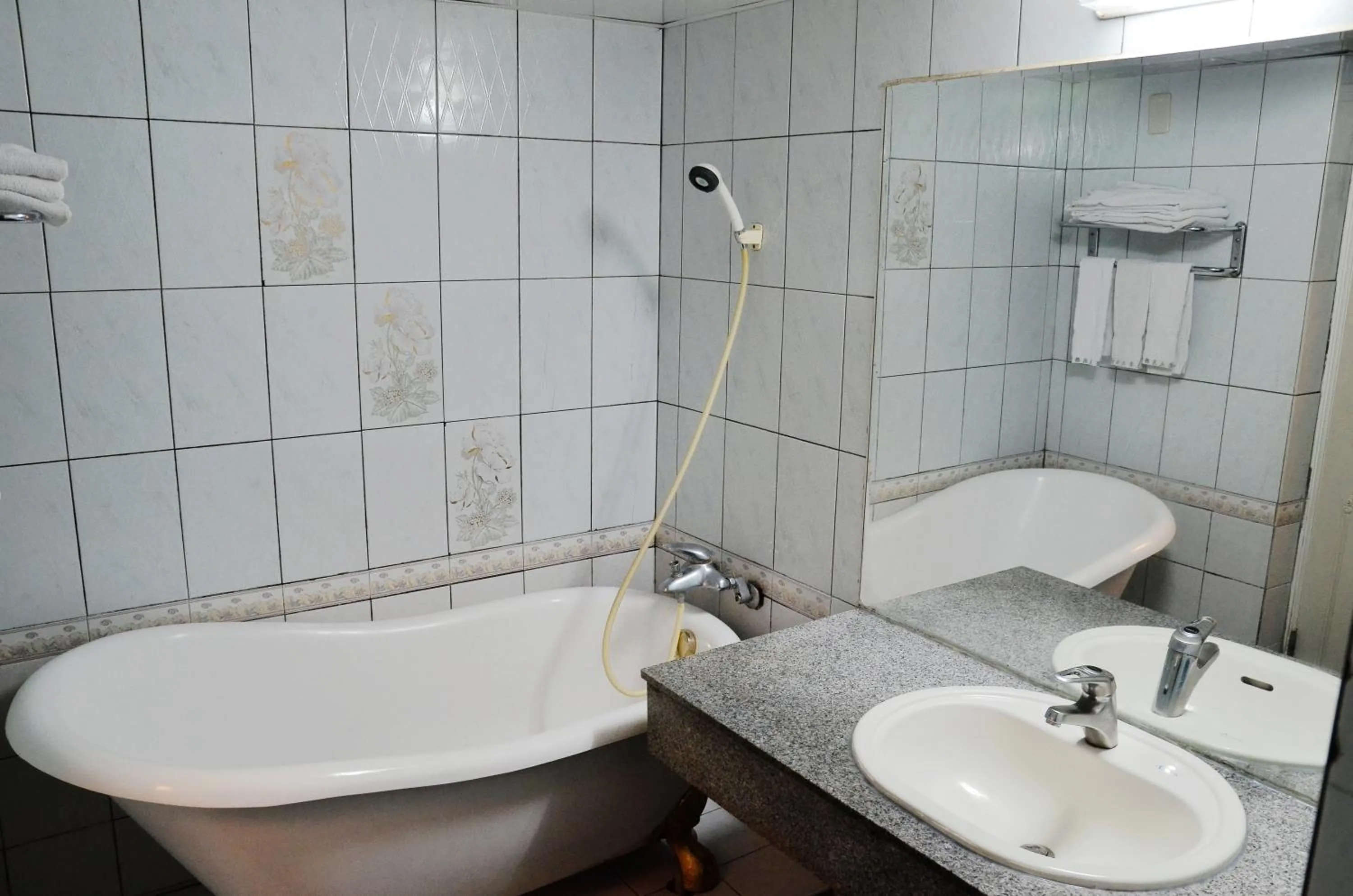 Bathroom in Family Hotel - Linsen