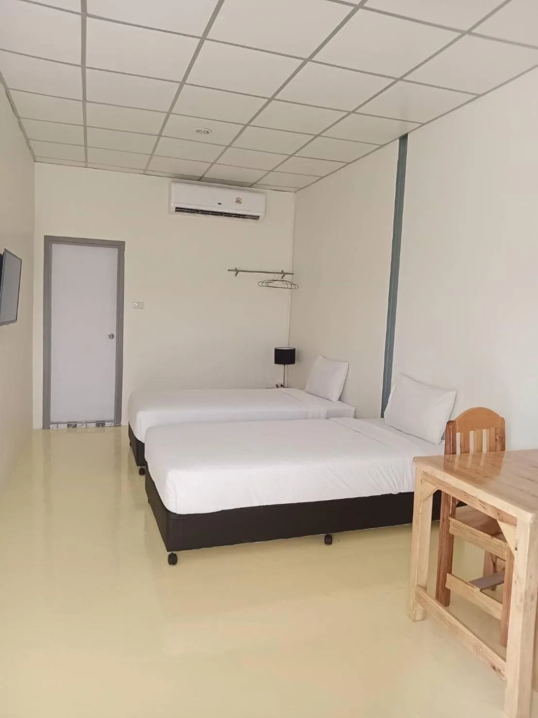 Bed in Sasi Nonthaburi Hotel