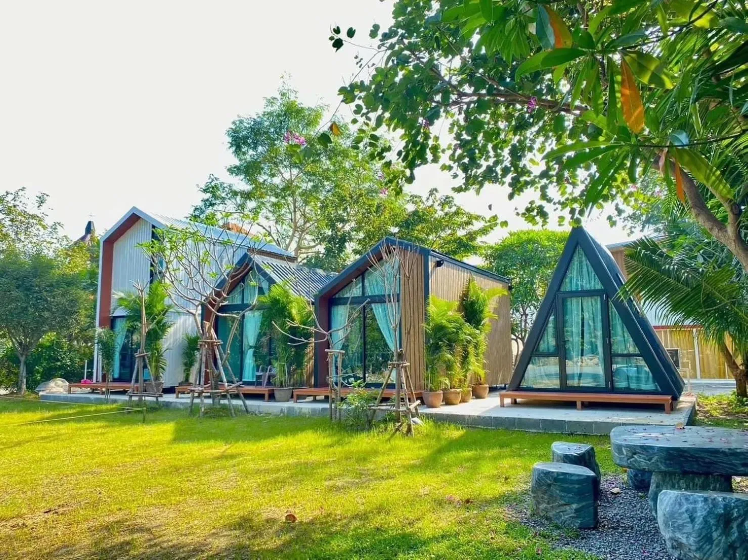 Sasi Nonthaburi Hotel