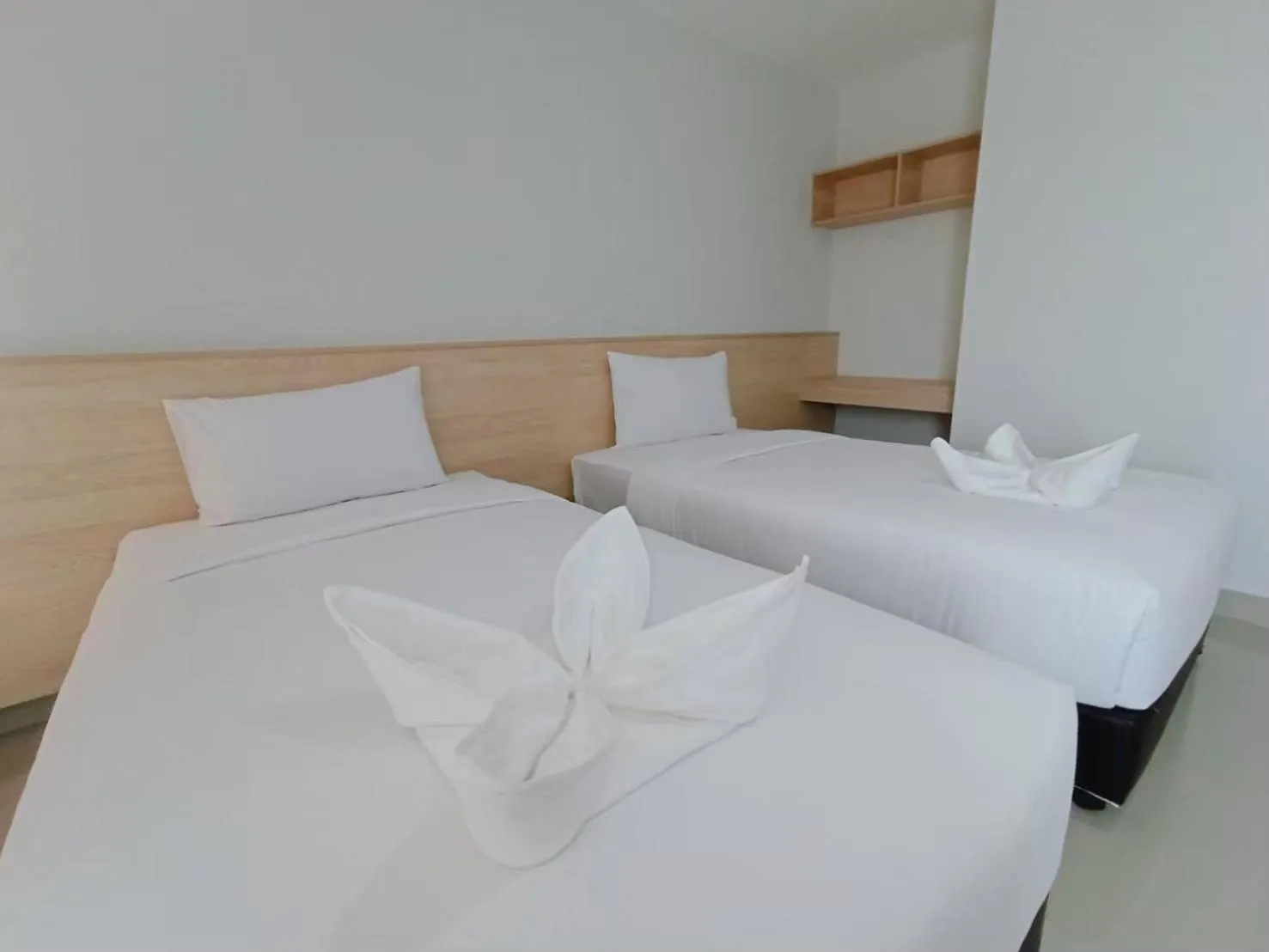 Bed in Sasi Nonthaburi Hotel