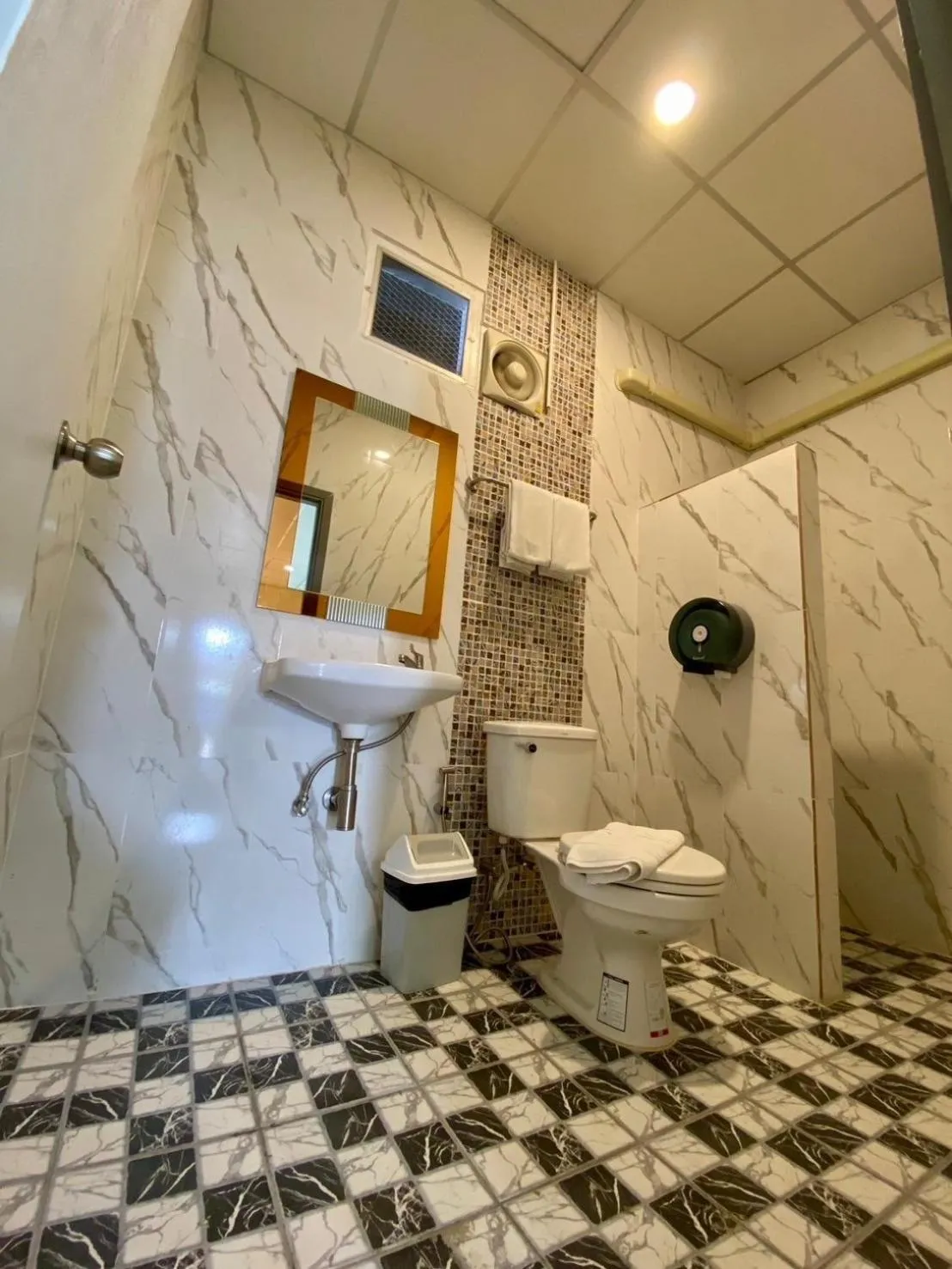 Sasi Nonthaburi Hotel