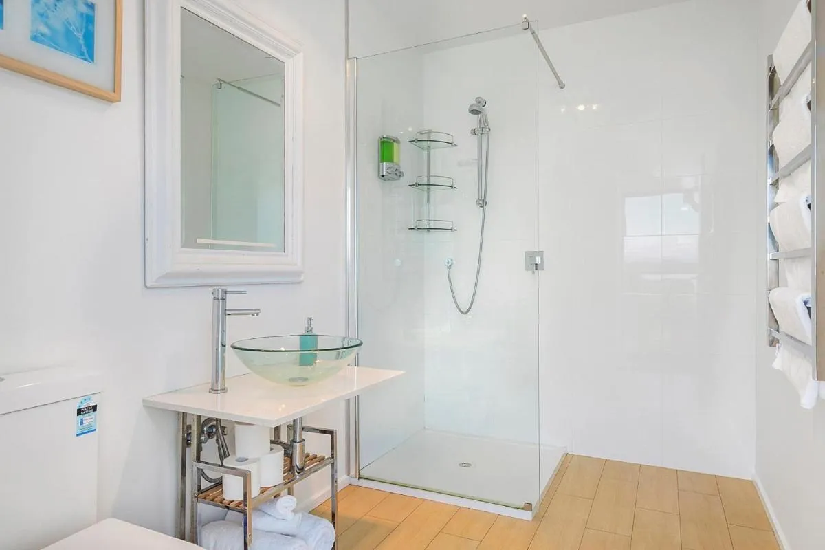 Bruny Island Escapes and Hotel Bruny