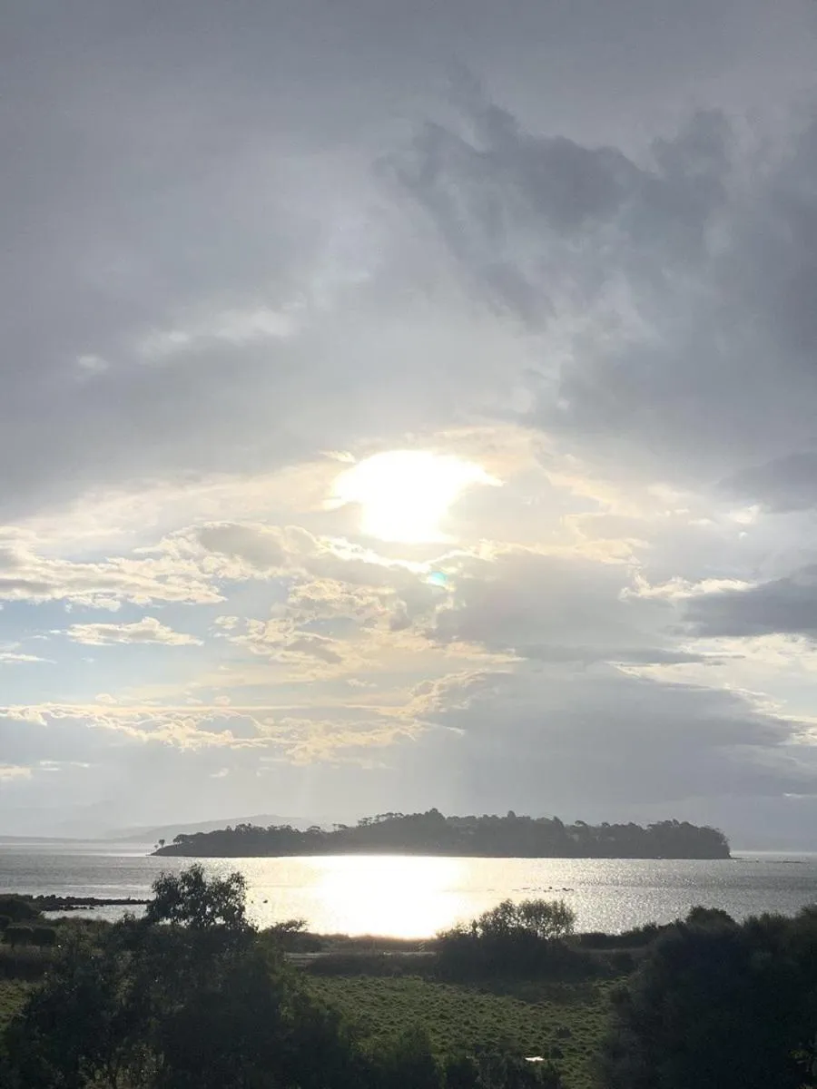Bruny Island Escapes and Hotel Bruny