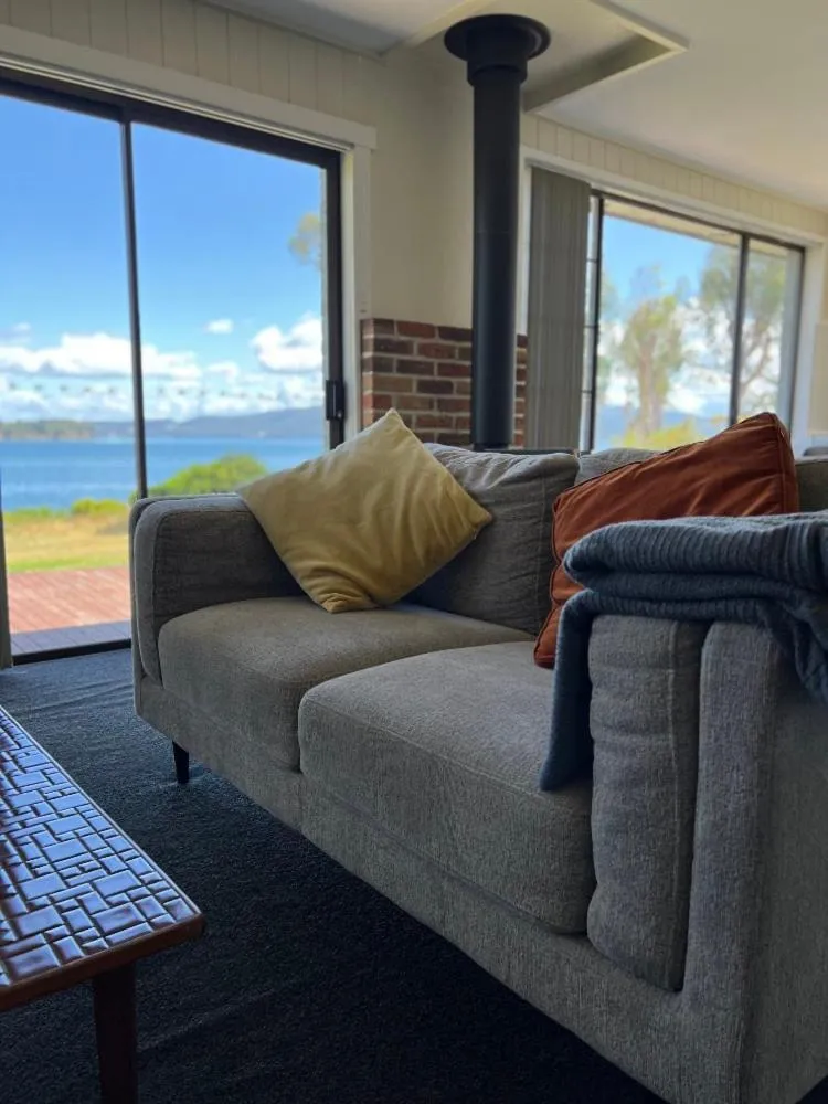 Living room in Bruny Island Escapes and Hotel Bruny