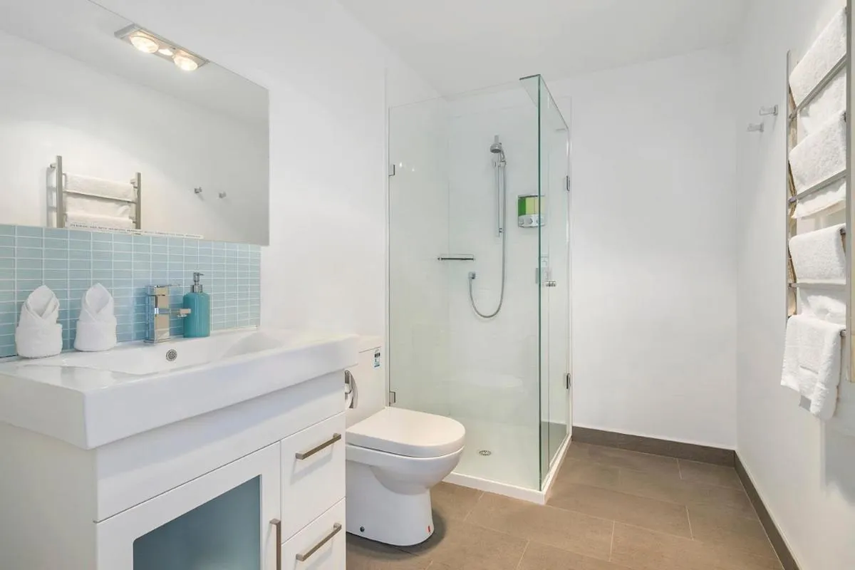 Bruny Island Escapes and Hotel Bruny