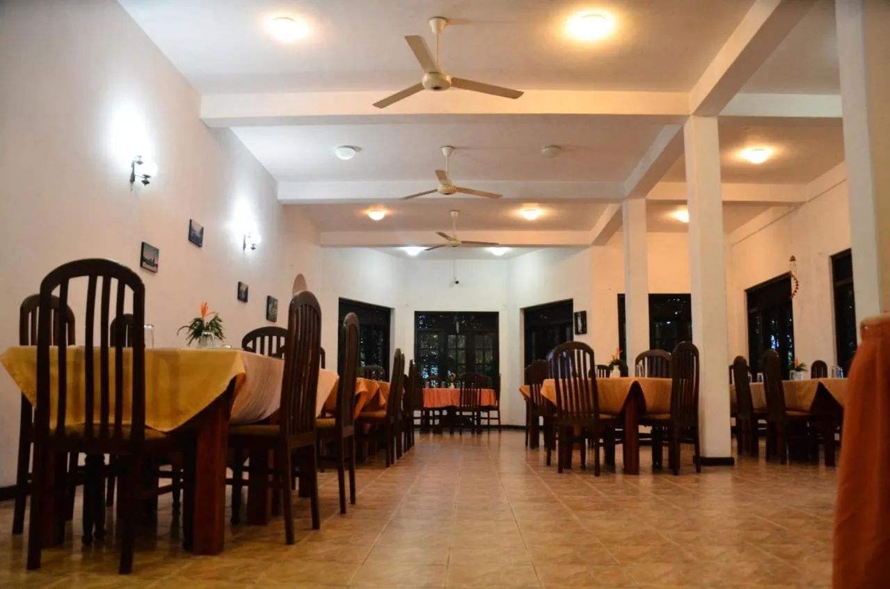 Hotel Breeta's Garden