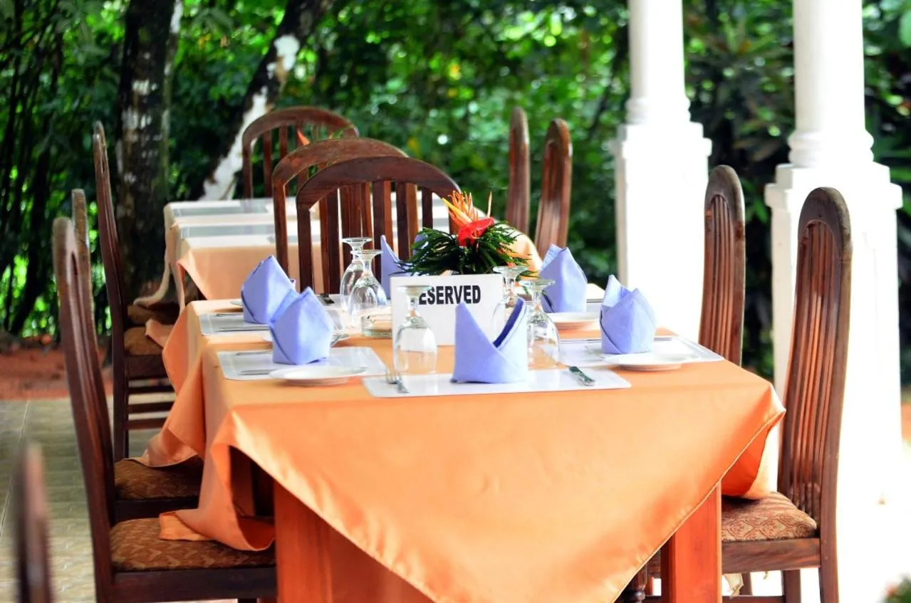 Hotel Breeta's Garden