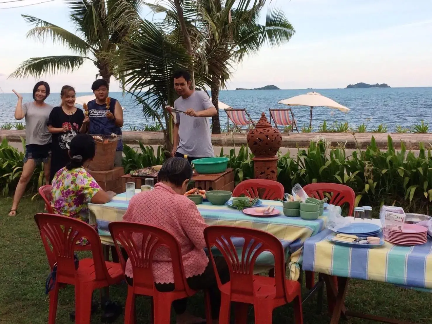 Restaurant/places to eat in Ruen Thai Rim Haad Restaurant/places to eat in Ruen Thai Rim Haad