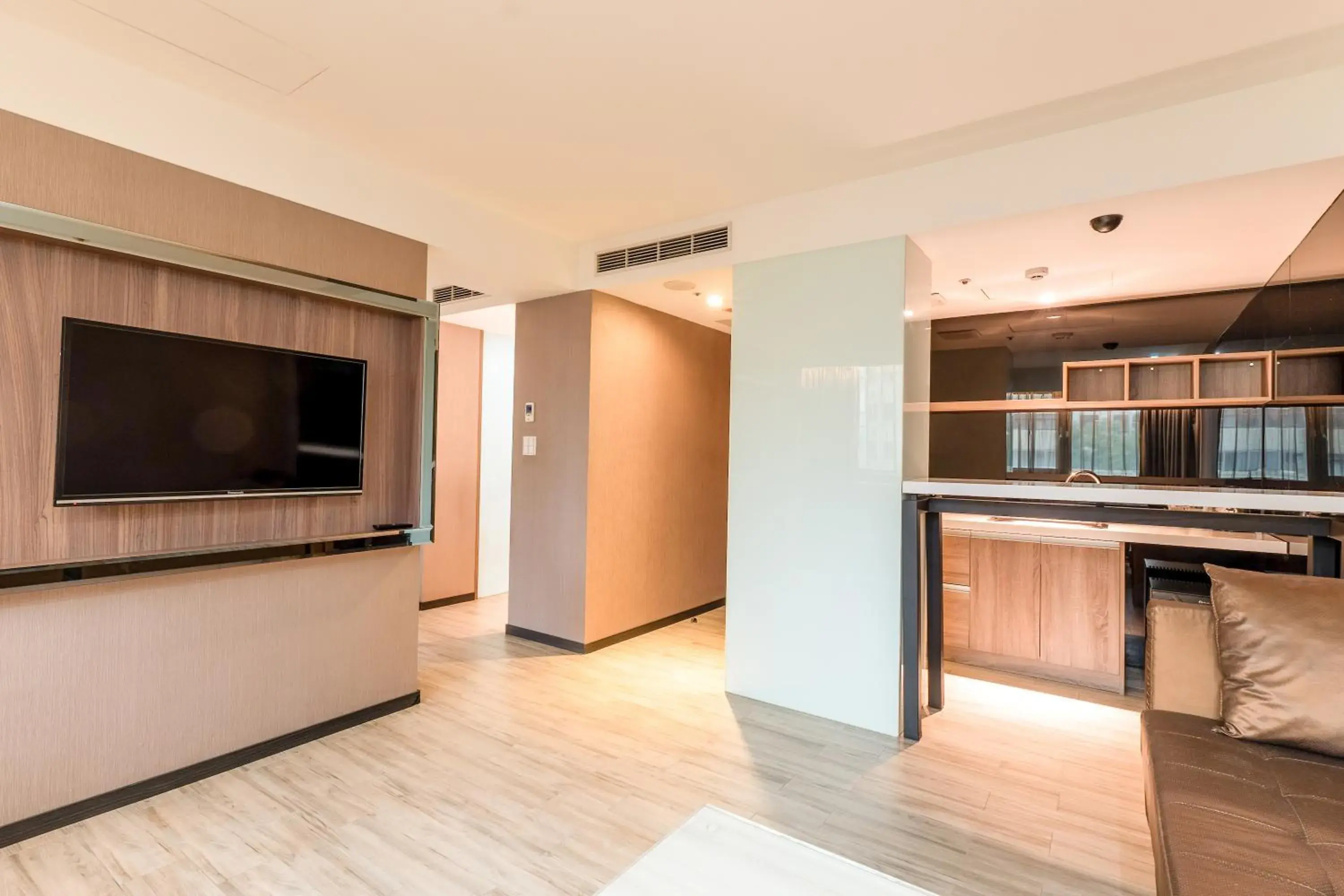 Communal lounge/ TV room in Guide Hotel Taipei Fuxing North Communal lounge/ TV room in Guide Hotel Taipei Fuxing North