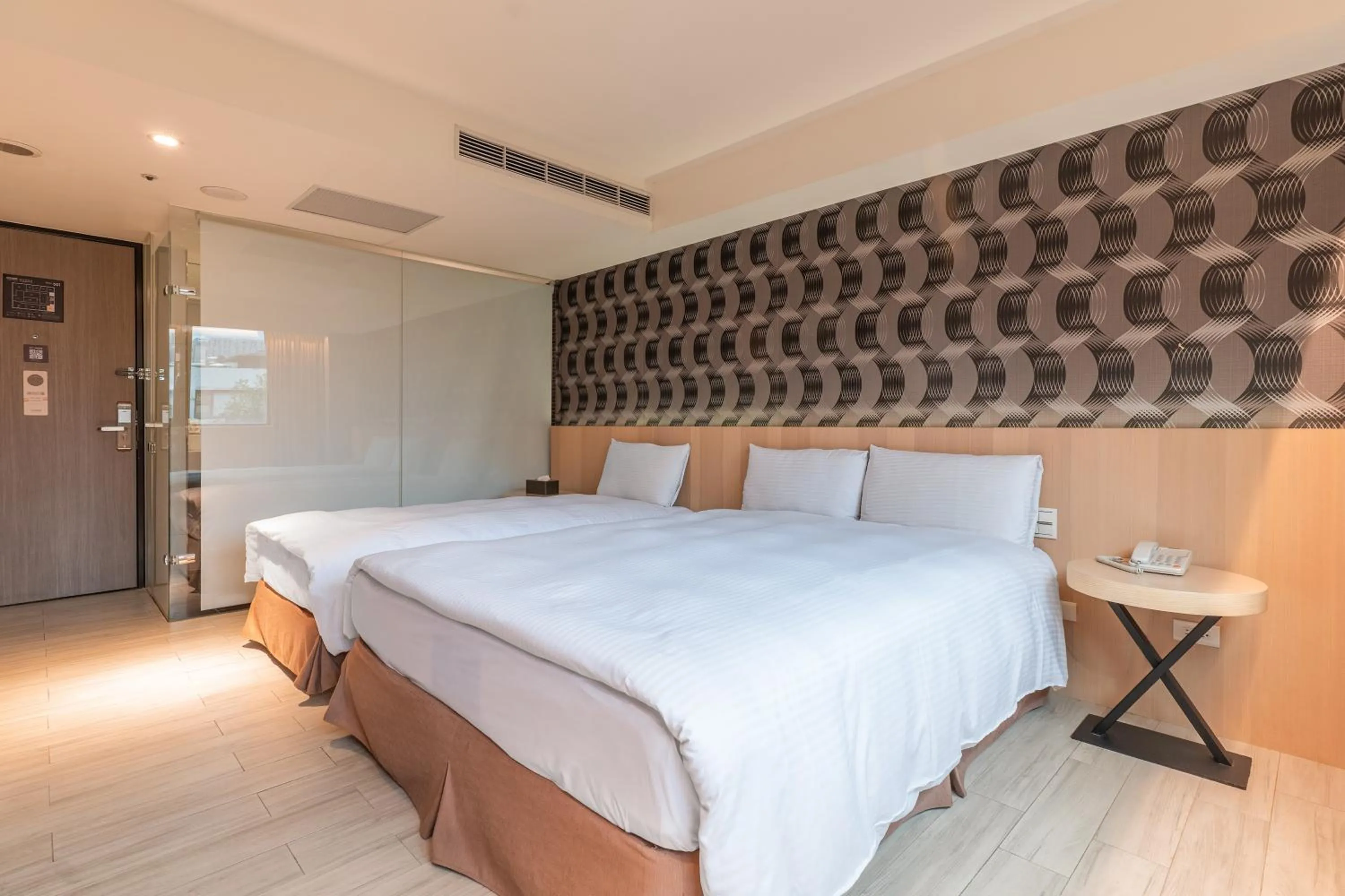 Photo of the whole room, Bed in Guide Hotel Taipei Fuxing North
