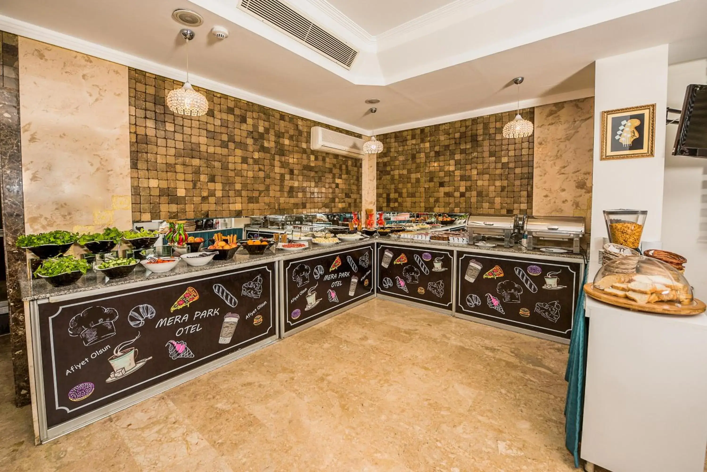 Food and drinks in Mera Park Hotel Food and drinks in Mera Park Hotel