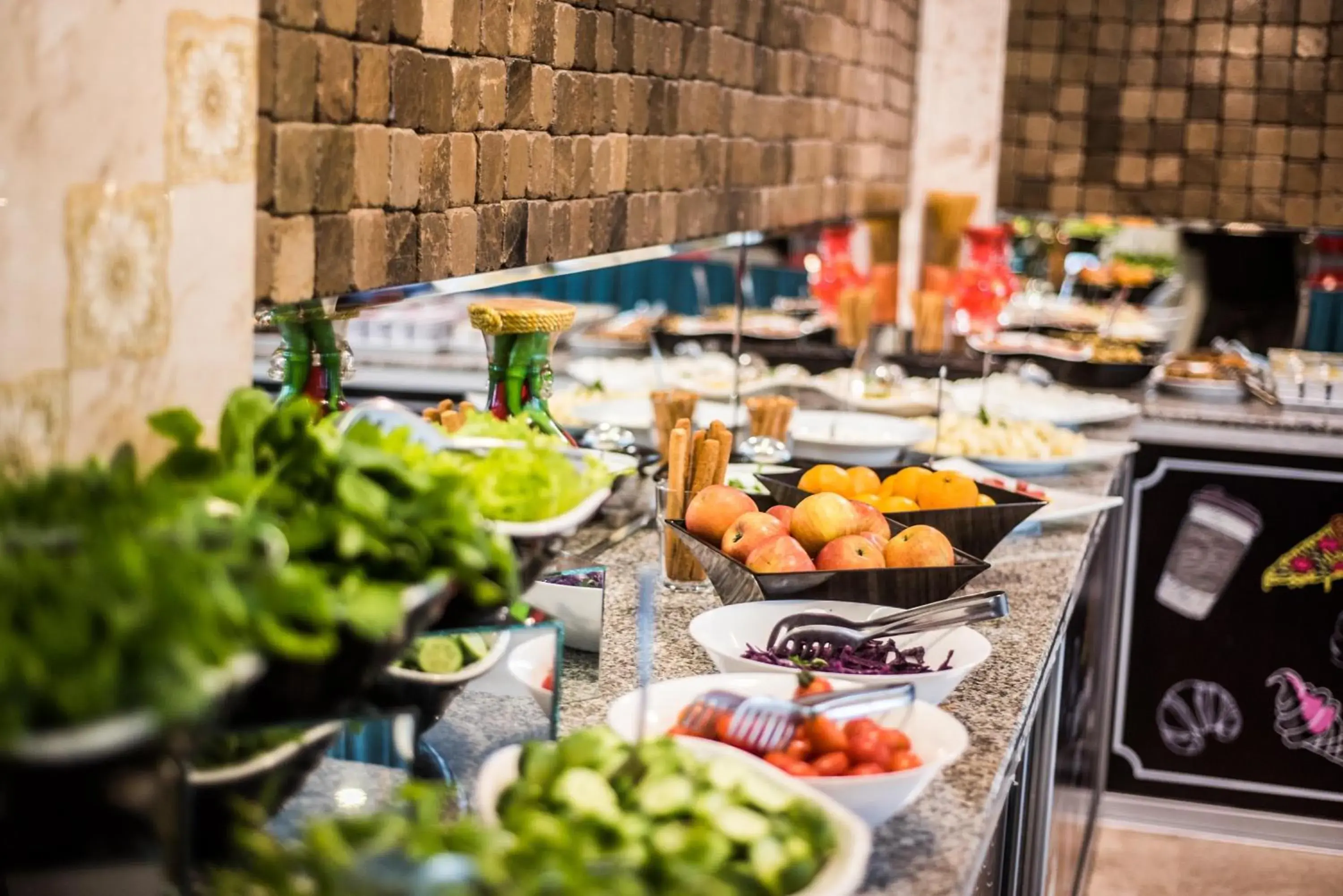 Food and drinks in Mera Park Hotel Food and drinks in Mera Park Hotel