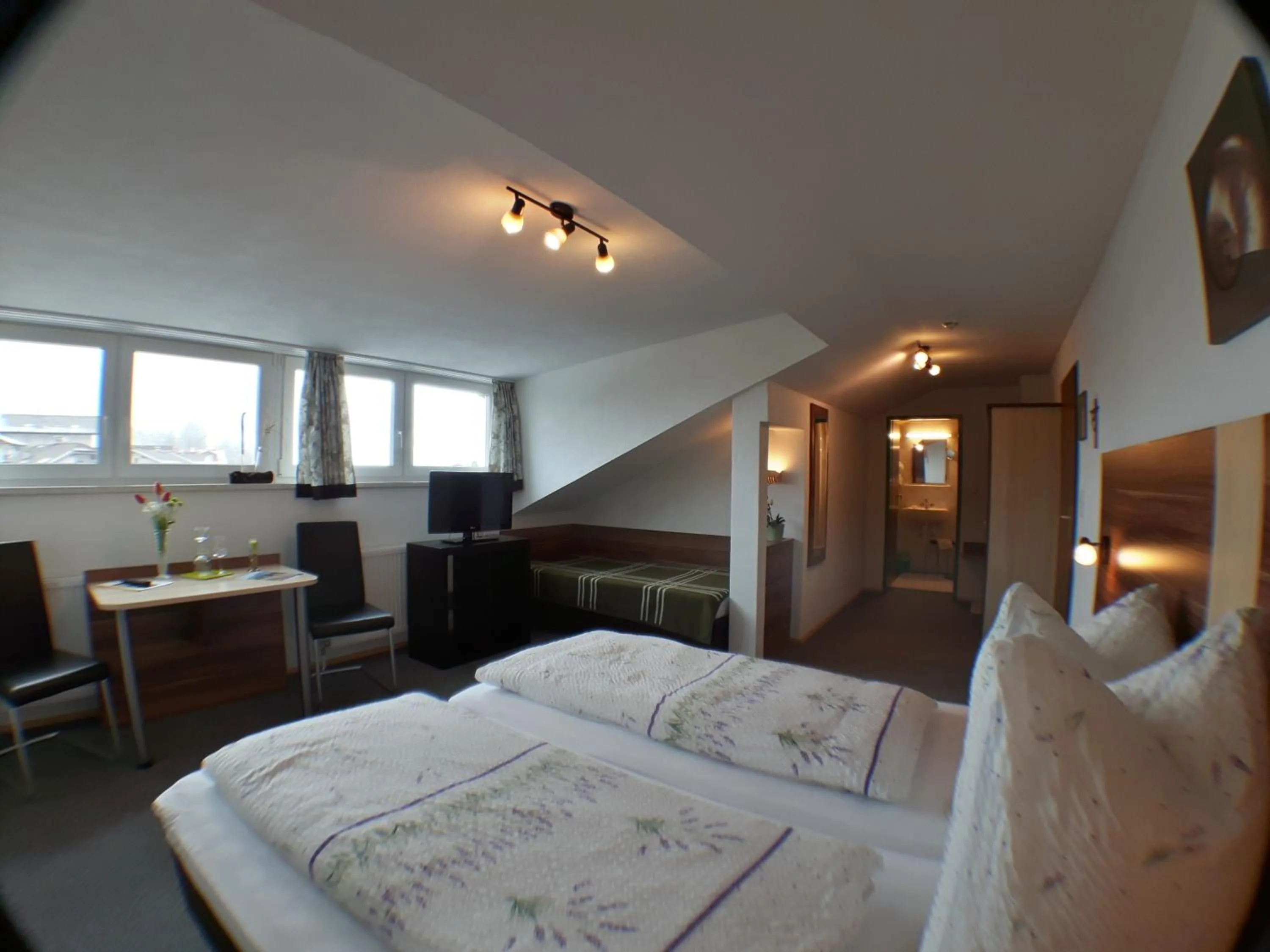 Bed in Appartements Glungezer