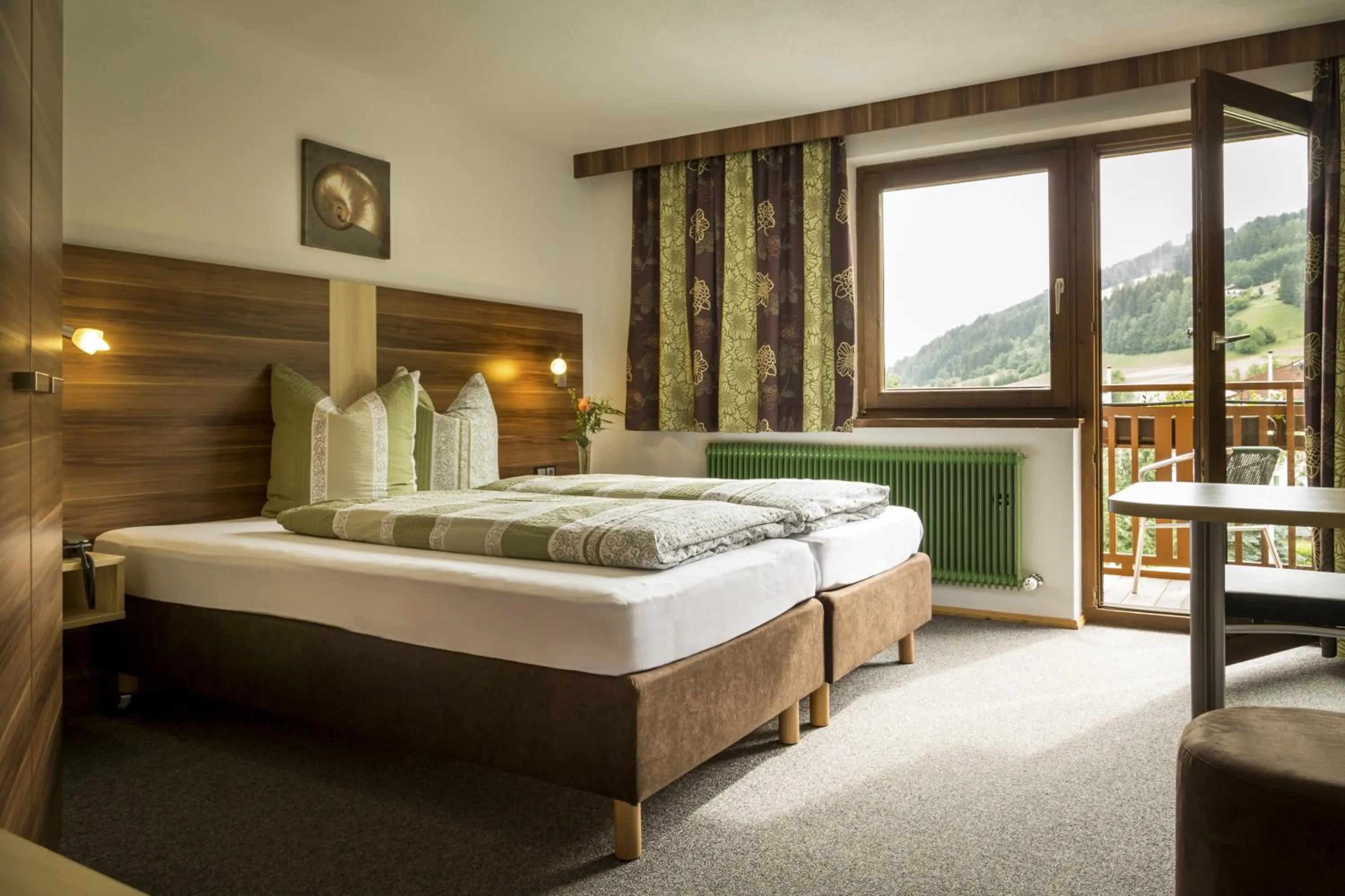 Bed in Appartements Glungezer