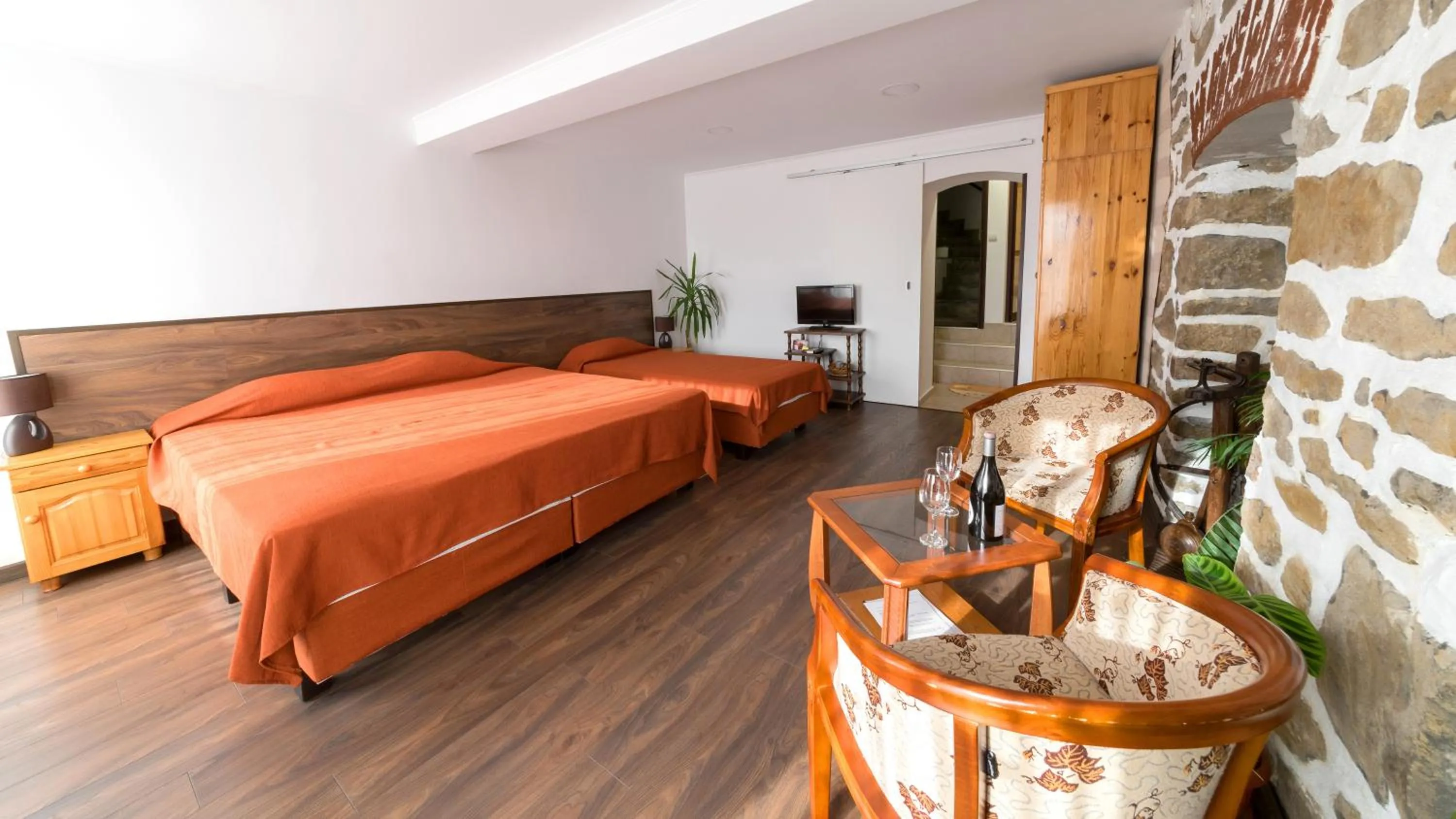 Triple Room with Balcony and View in Hotel Stambolov