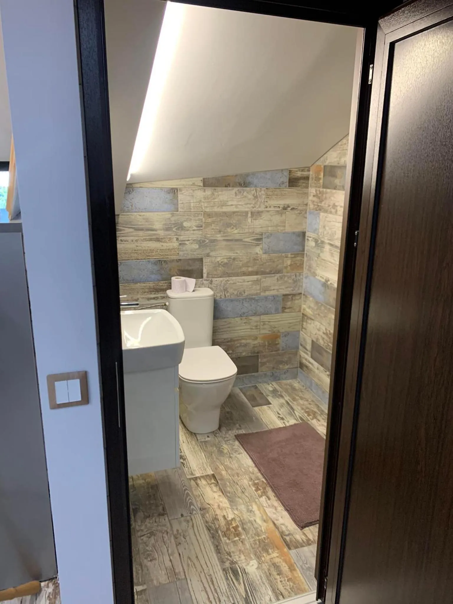 Deluxe Studio - single occupancy in Hotel Stambolov