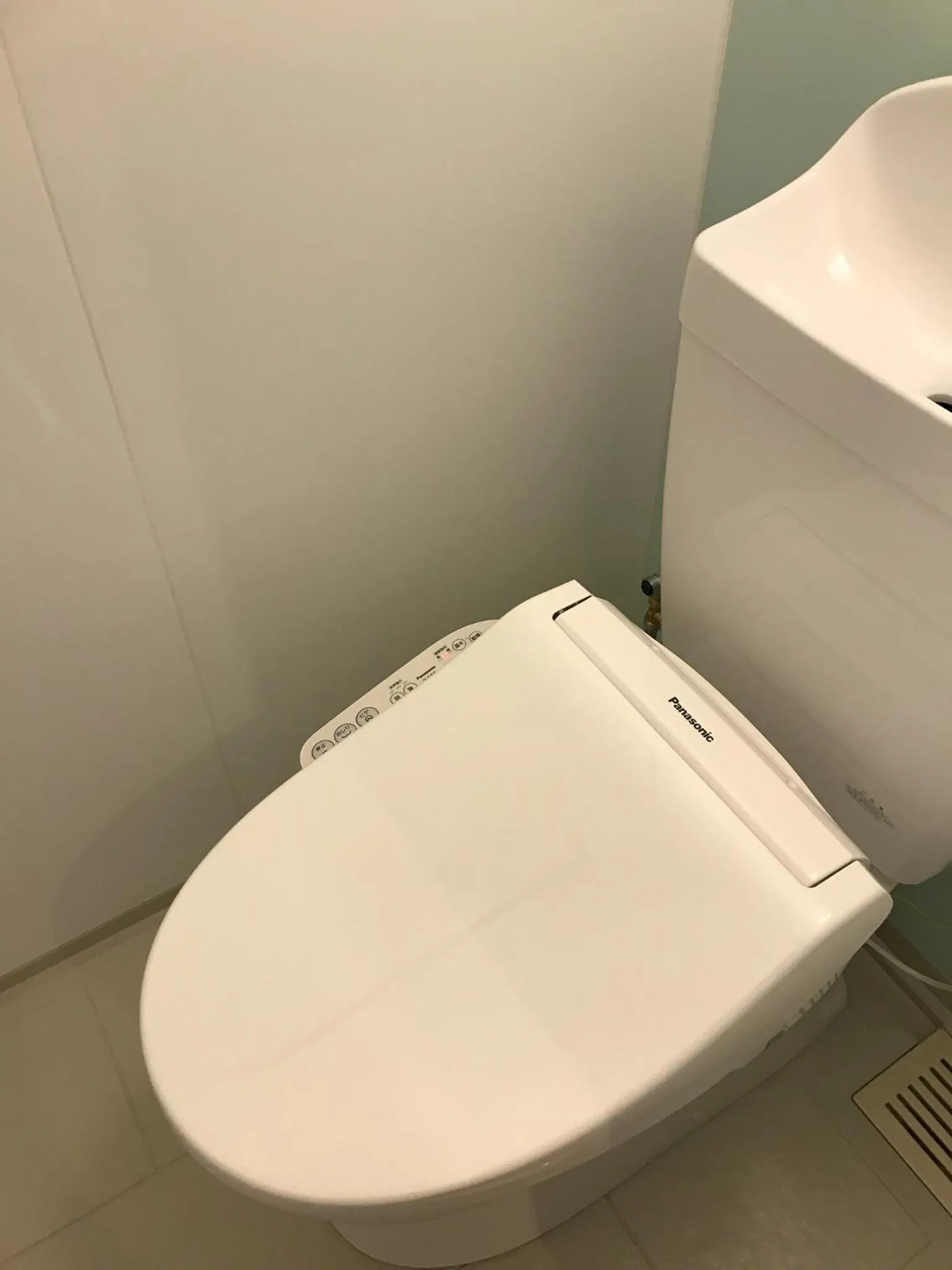 Toilet in Weekly Harbourview Mansion Ginowan