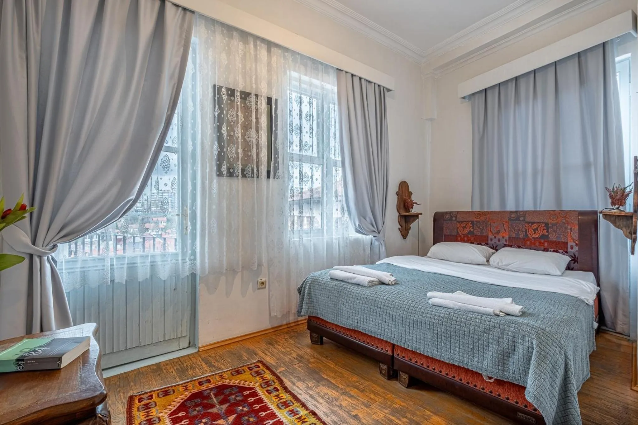 Photo of the whole room, Bed in Villa Tulipan