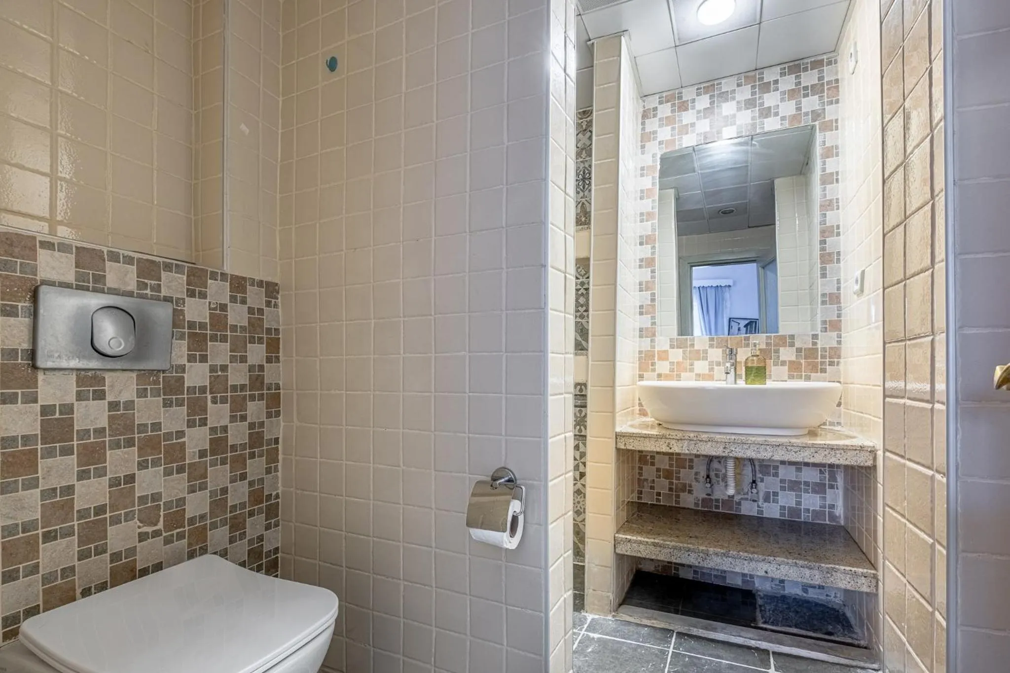 Shower in Villa Tulipan