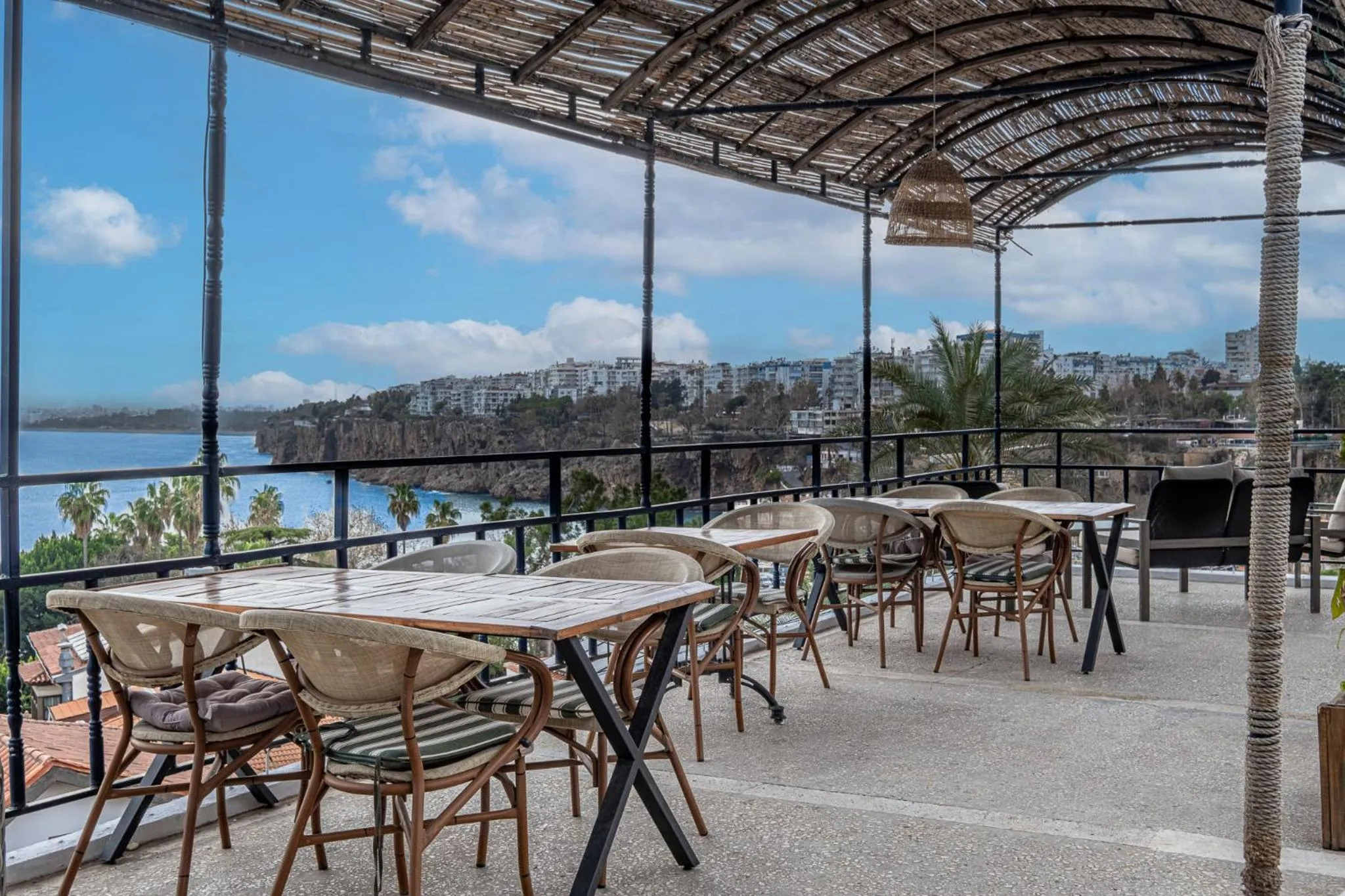 Day in Villa Tulipan