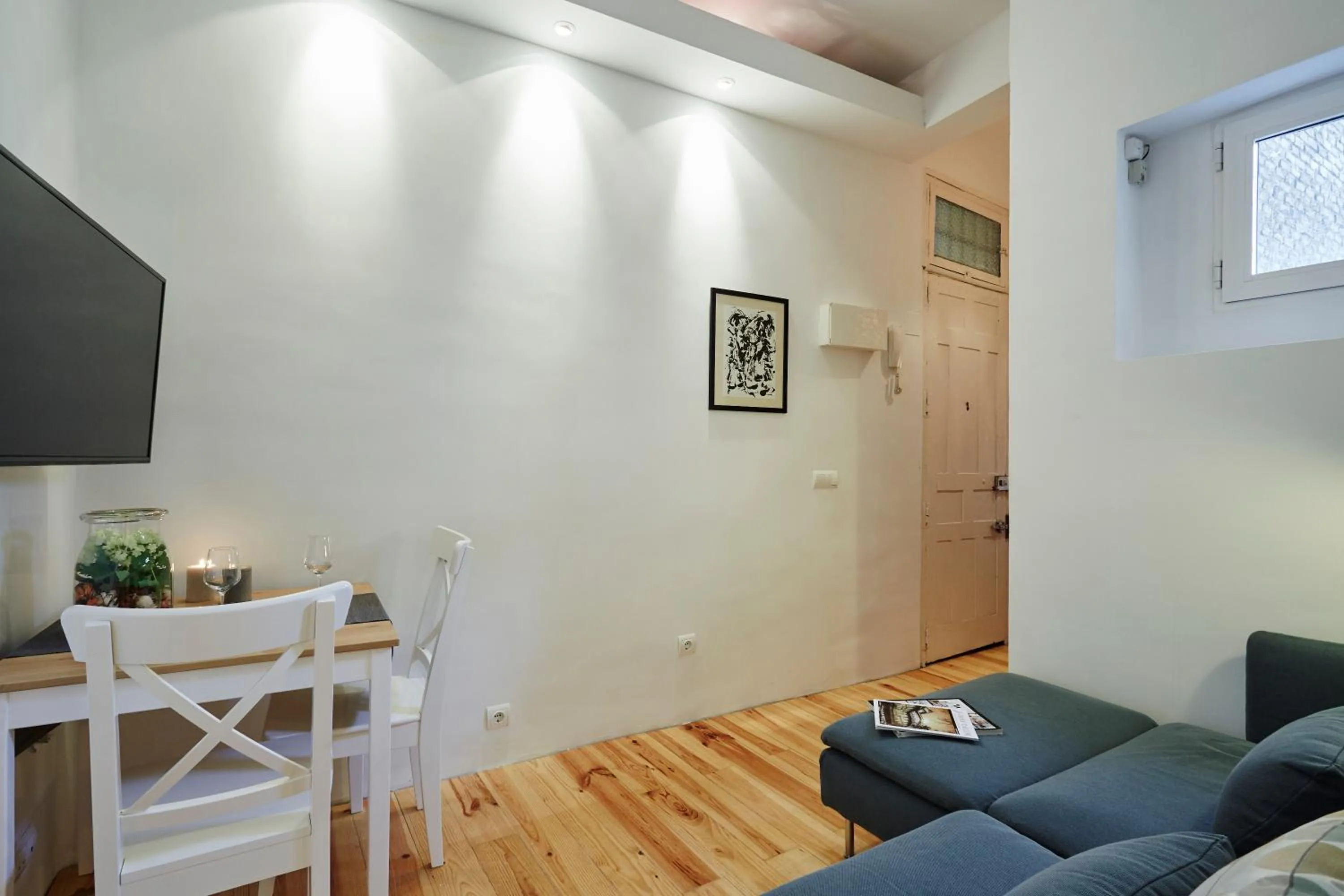 LEEWAYS APARTMENT in MANCEBOS