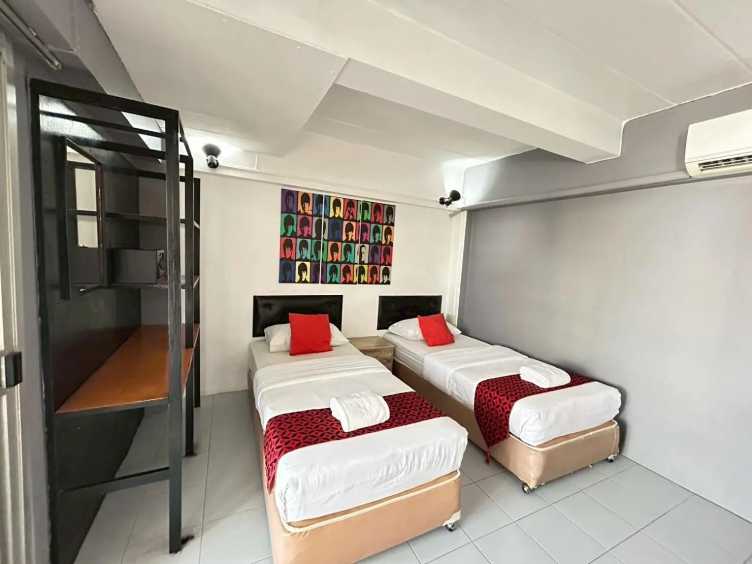 Bed in Khaosan Art Hotel