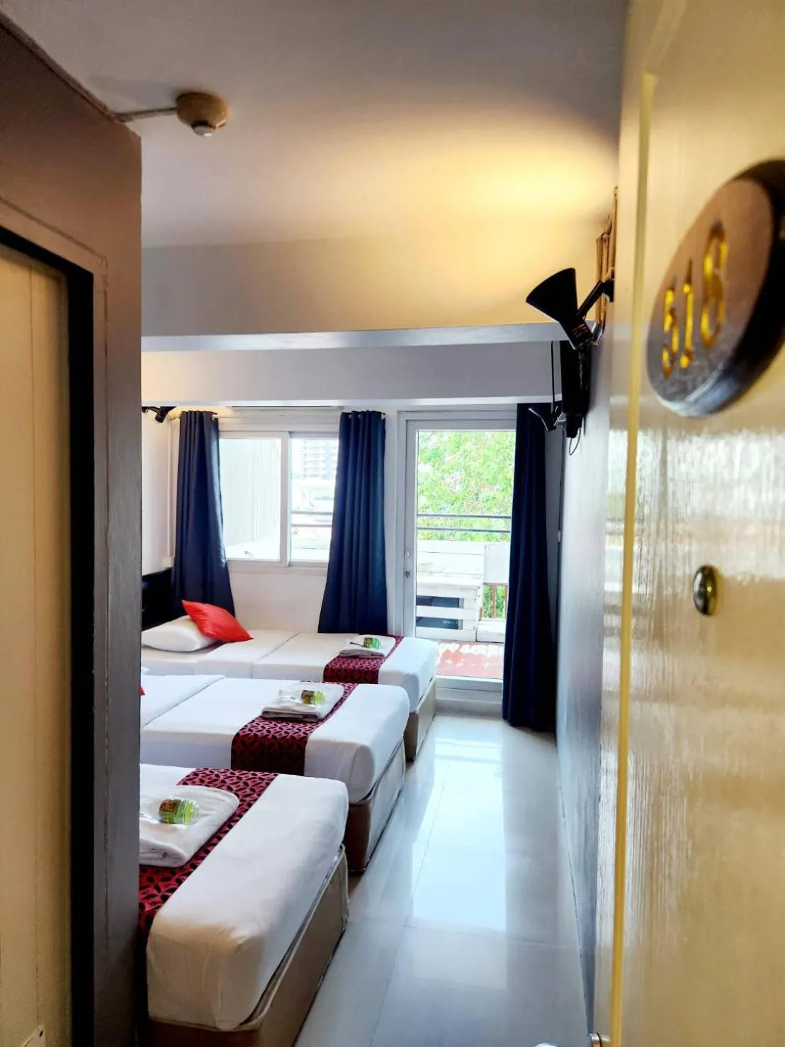 Photo of the whole room, Bed in Khaosan Art Hotel