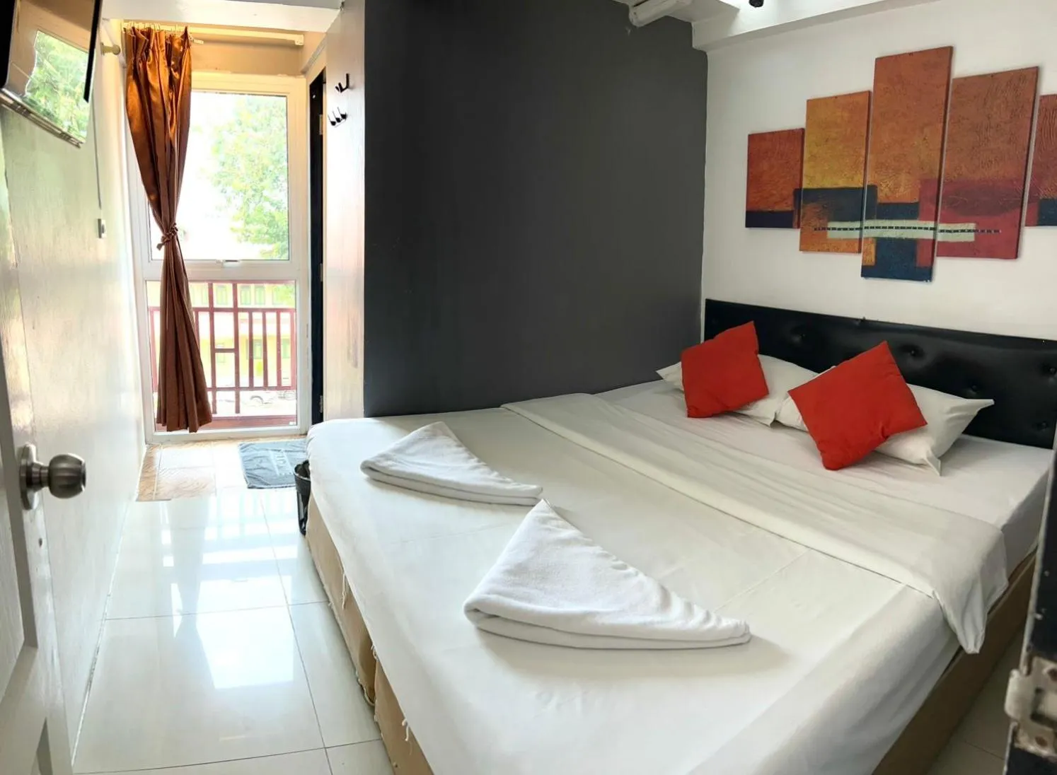 Bedroom, Bed in Khaosan Art Hotel