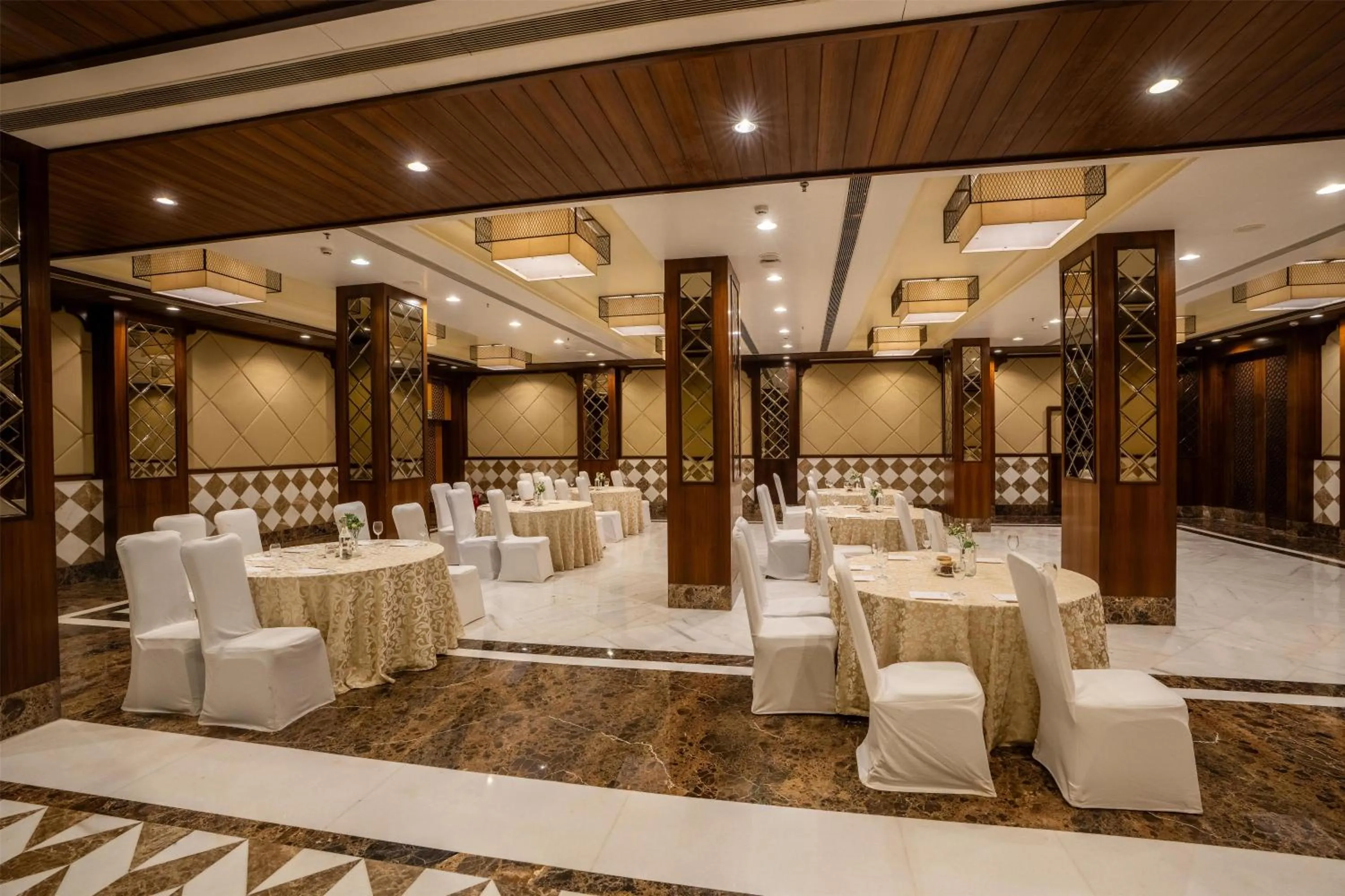 Banquet/Function facilities in Radisson Jodhpur