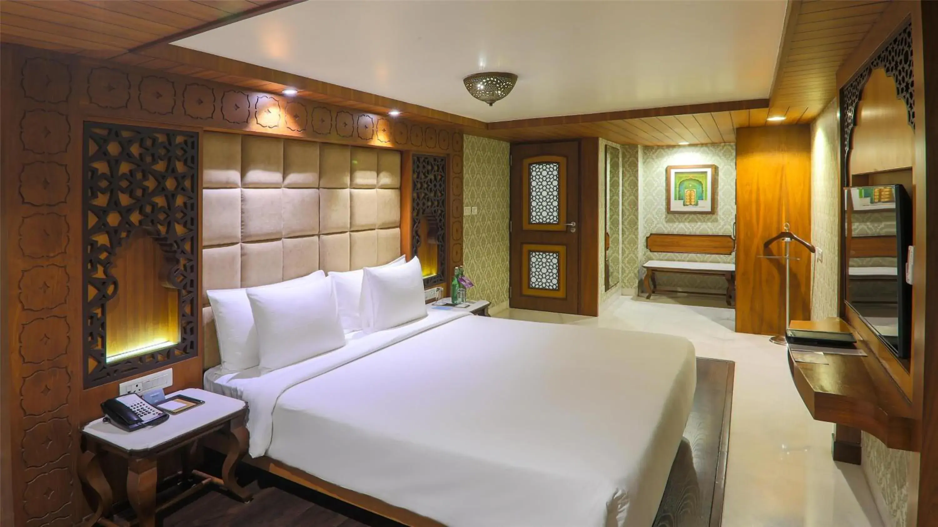 Photo of the whole room, Bed in Radisson Jodhpur Photo of the whole room, Bed in Radisson Jodhpur