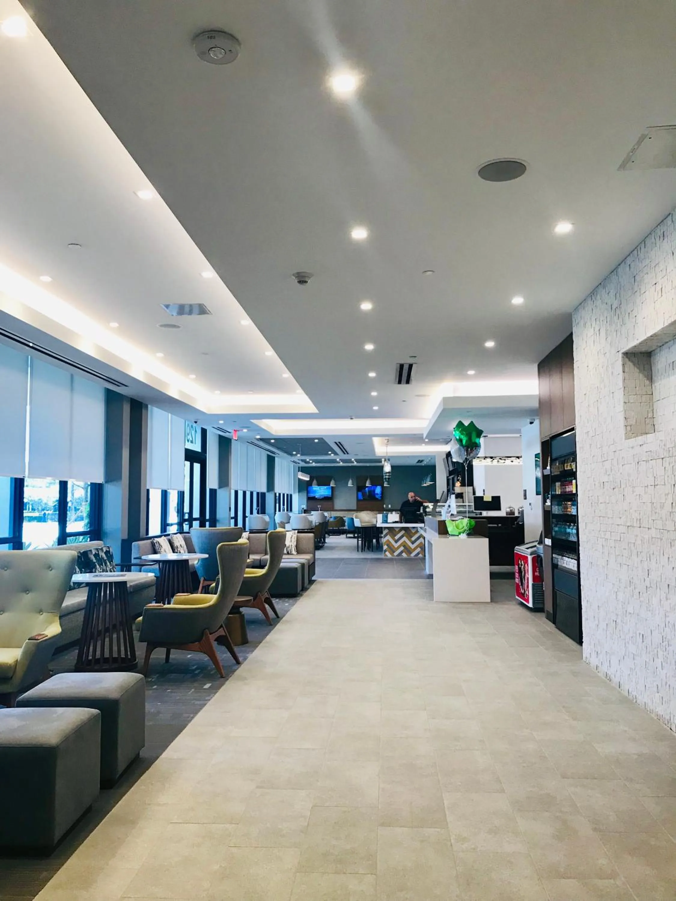 Restaurant/places to eat in Wyndham Garden Ft Lauderdale Airport & Cruise Port