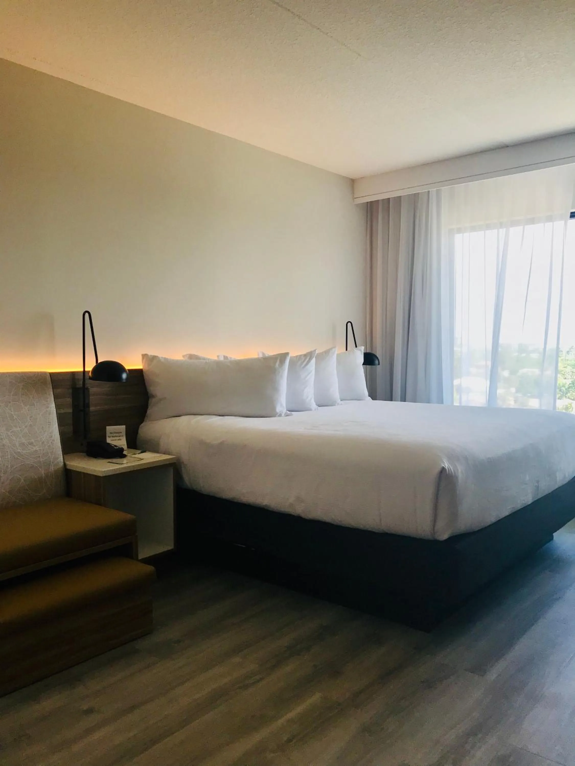 Bed in Wyndham Garden Ft Lauderdale Airport & Cruise Port