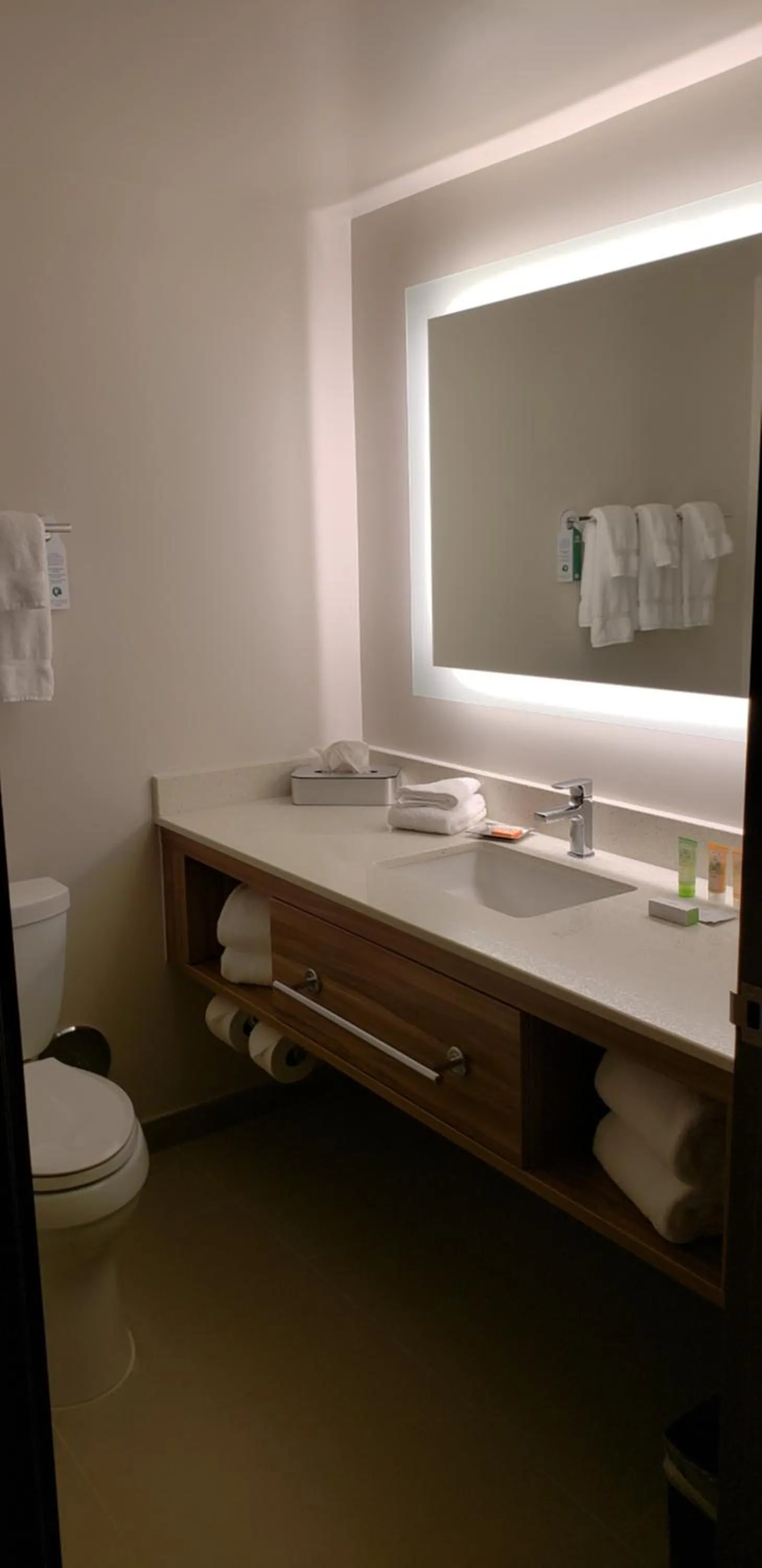 Shower in Wyndham Garden Ft Lauderdale Airport & Cruise Port