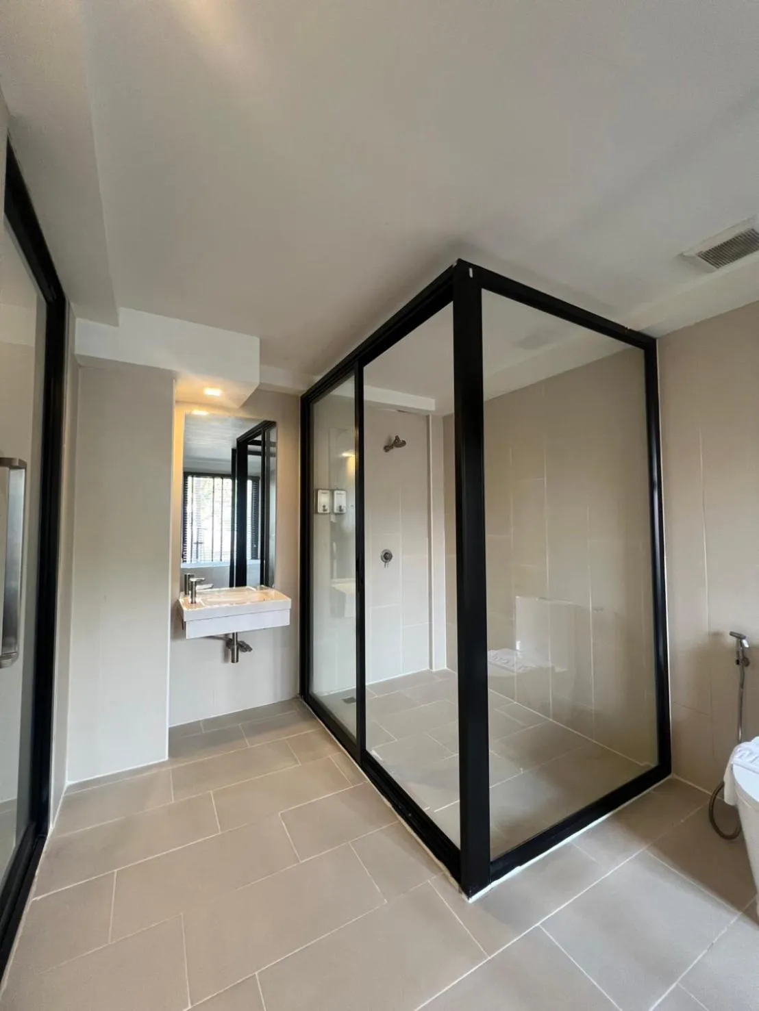 Bathroom in POR Santitham