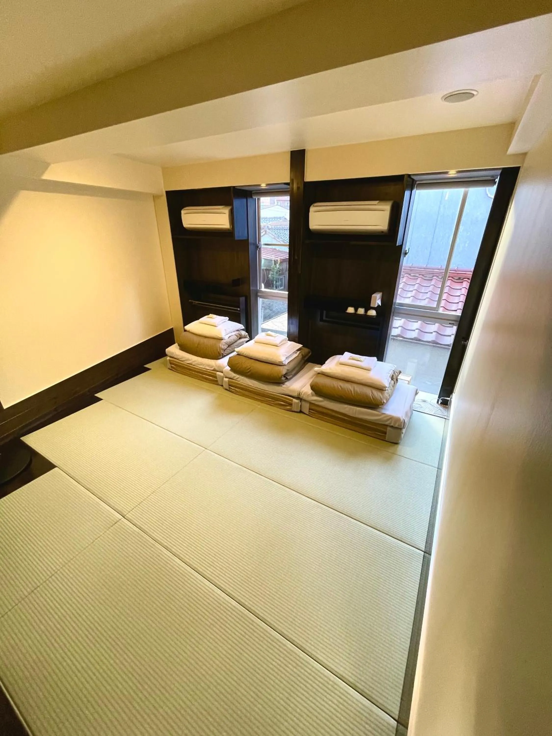 Photo of the whole room, Bed in Andon Ryokan