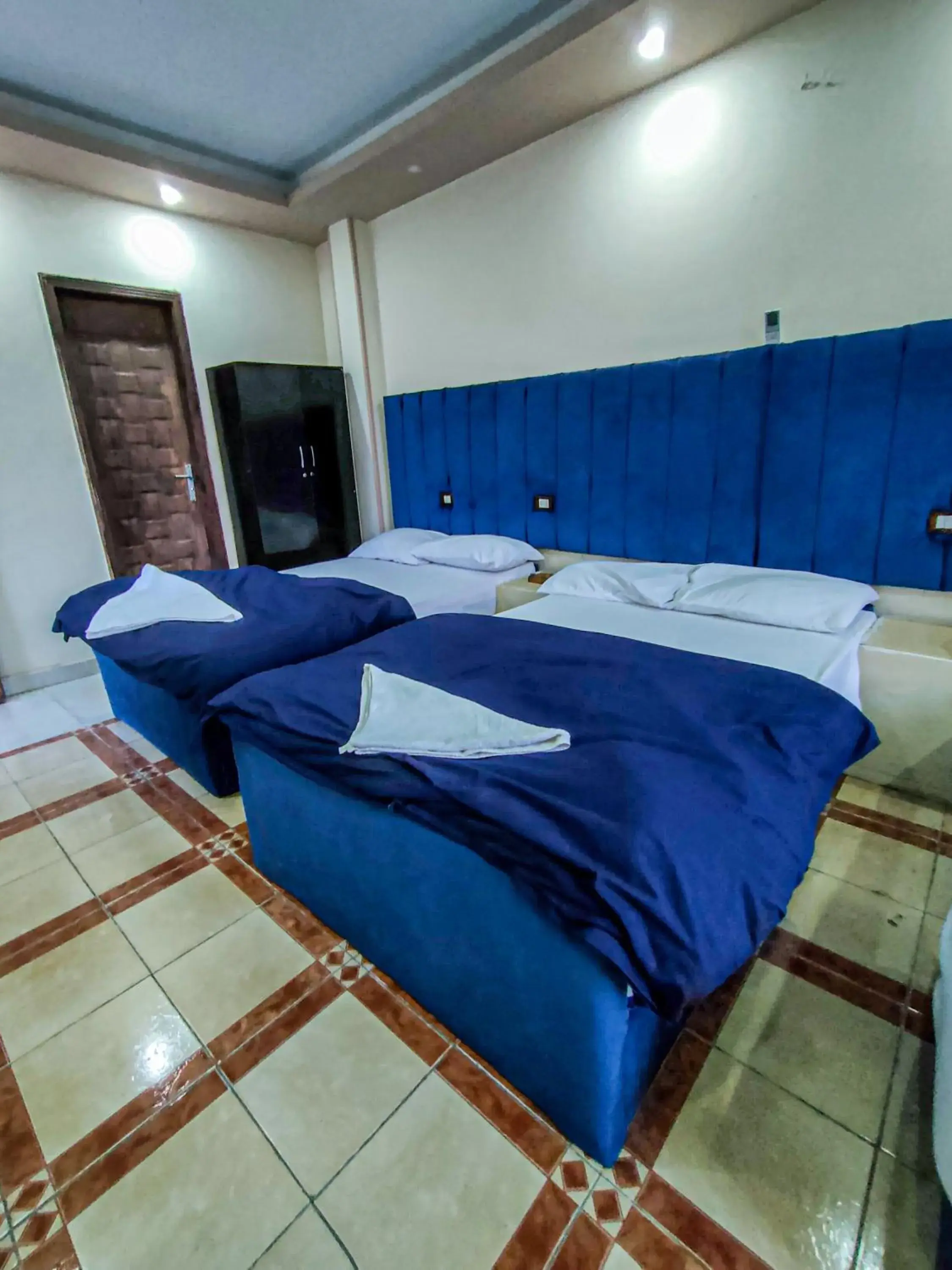Single Room - single occupancy in Happy days Pyramids Inn Single Room - single occupancy in Happy days Pyramids Inn