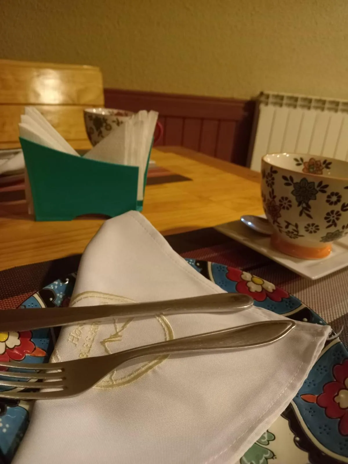 Dining area in Hostal Doble E Patagonia