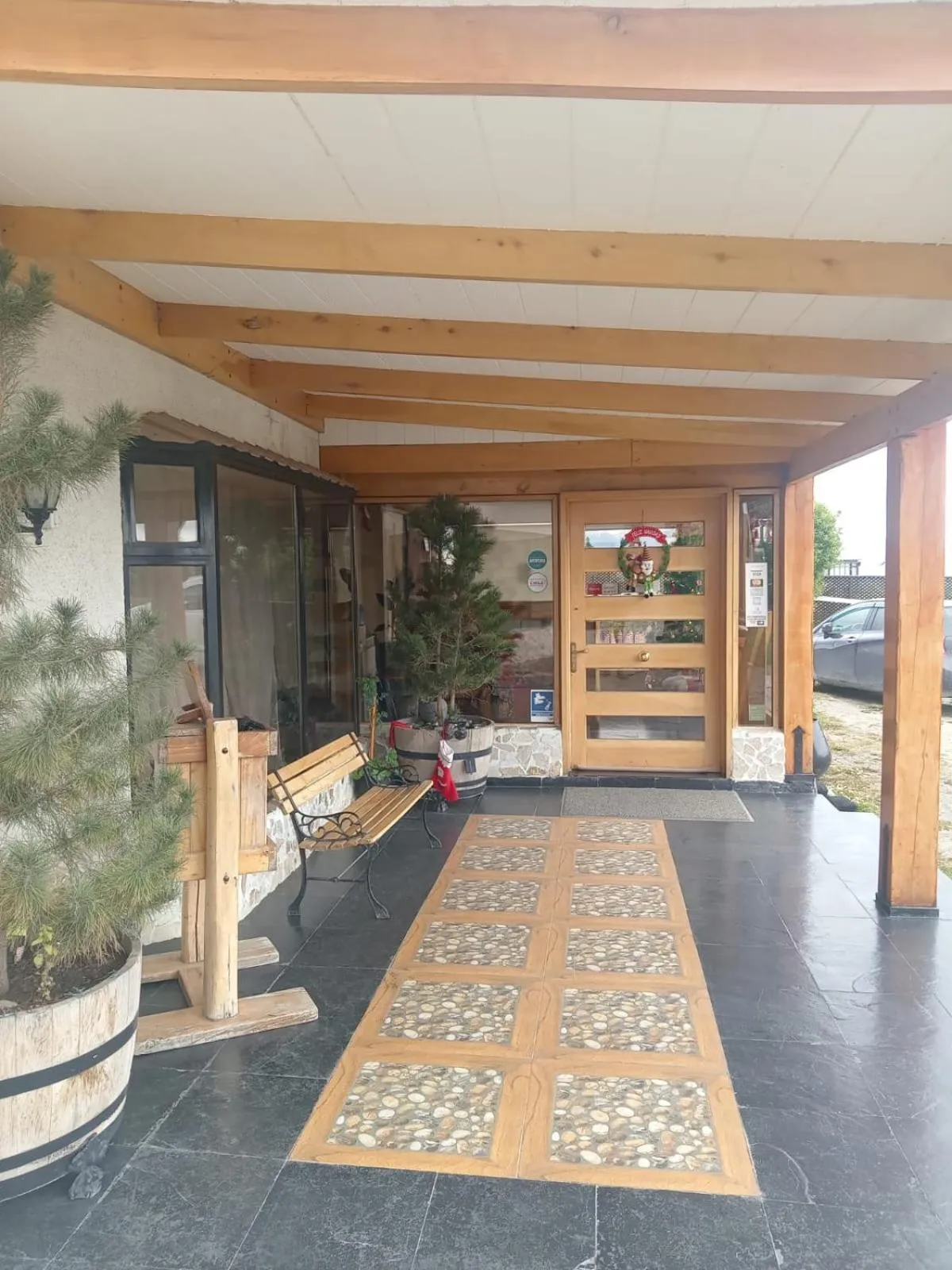 Facade/entrance in Hostal Doble E Patagonia