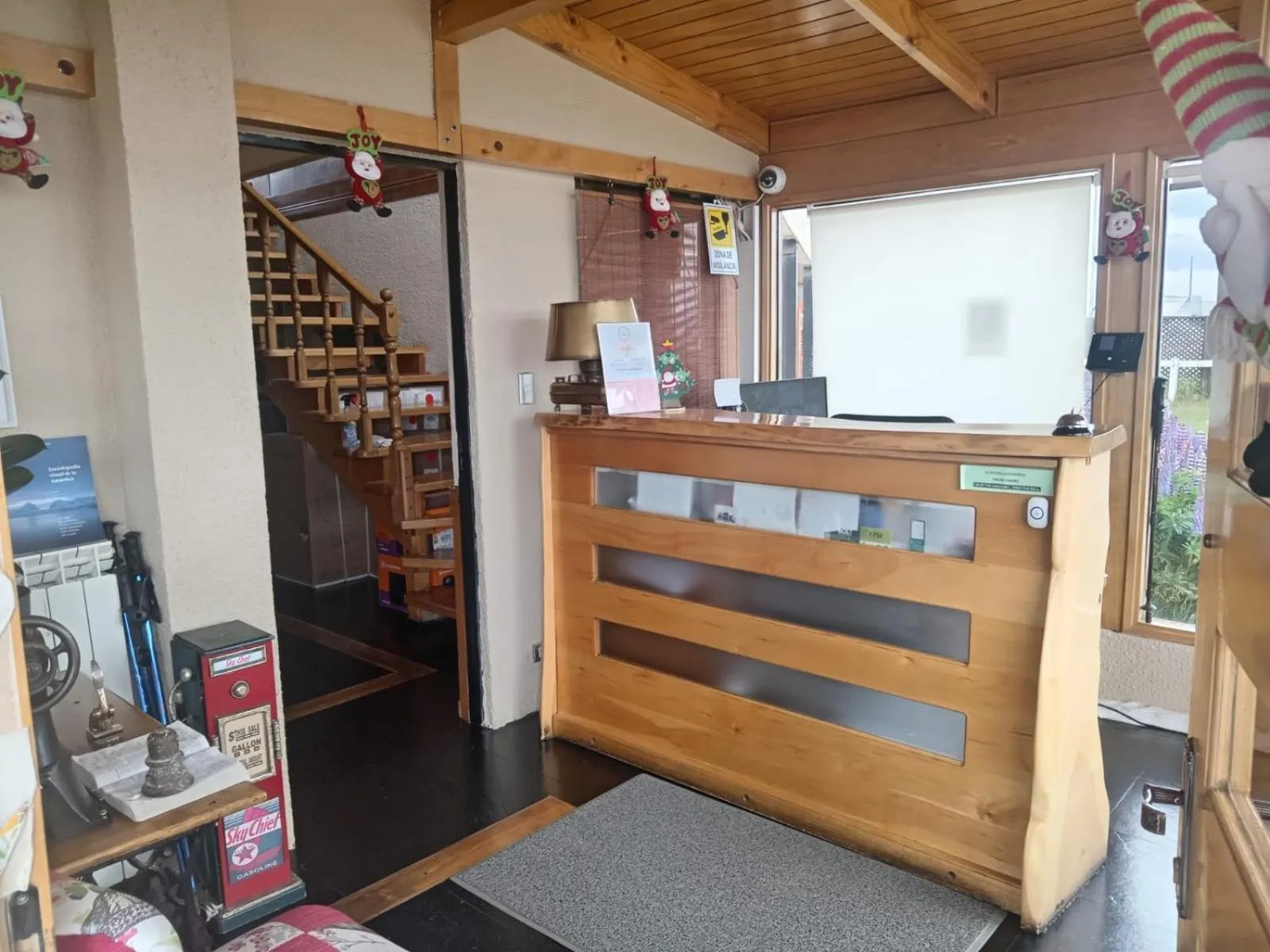 Lobby or reception in Hostal Doble E Patagonia