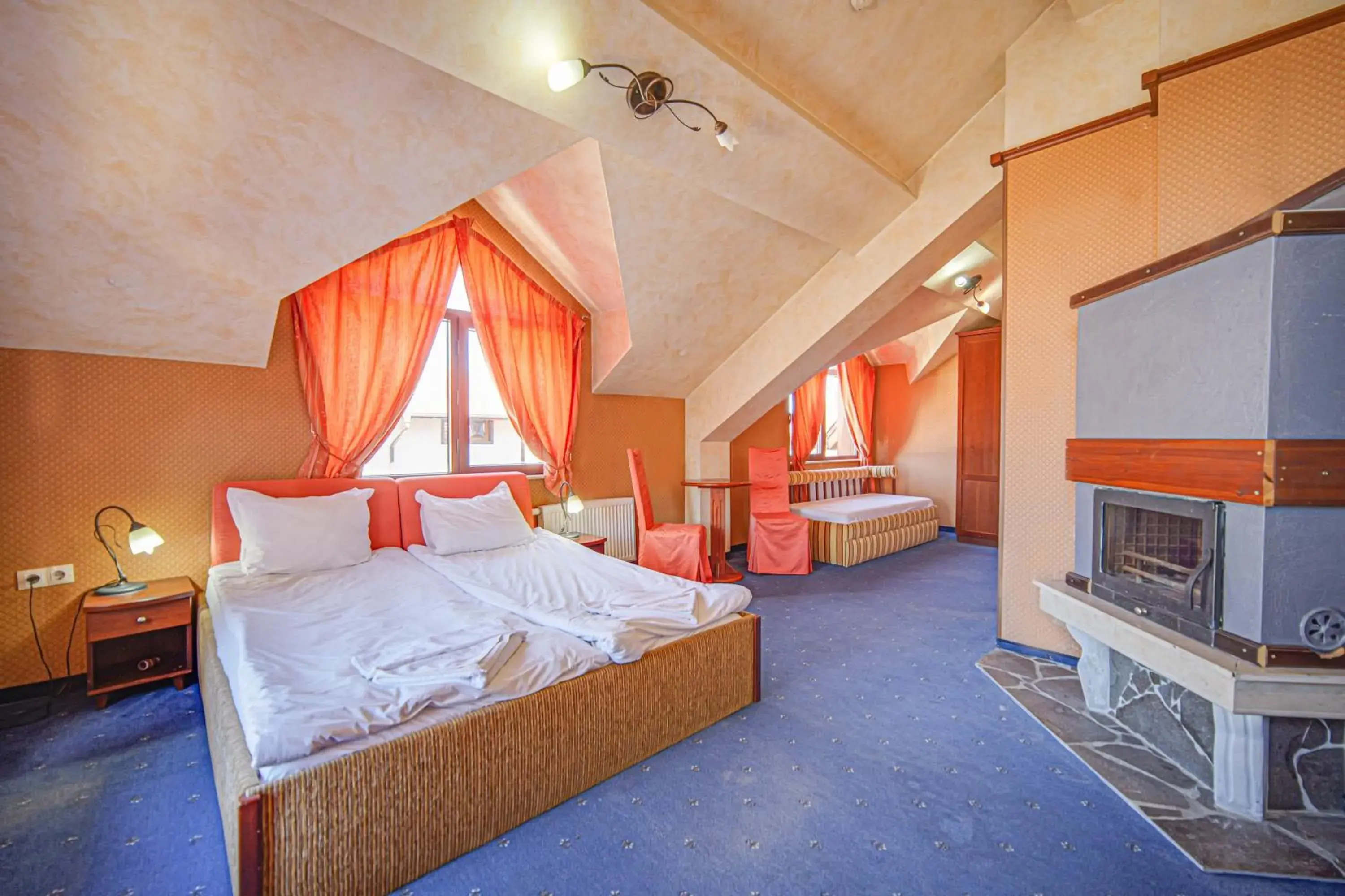 Bed in Hotel Friends Bed in Hotel Friends