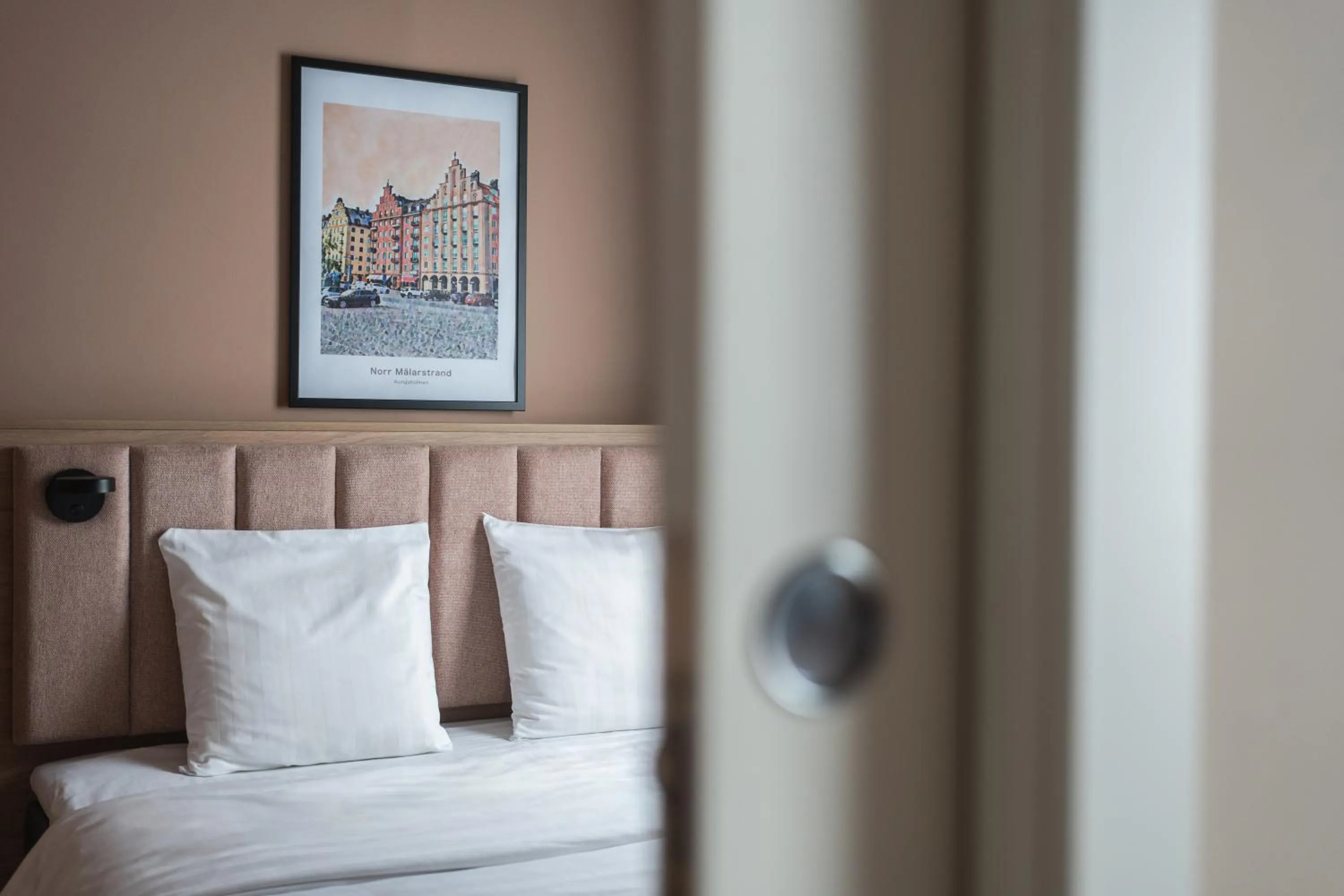 Bed in Sky Hotel Apartments, Stockholm